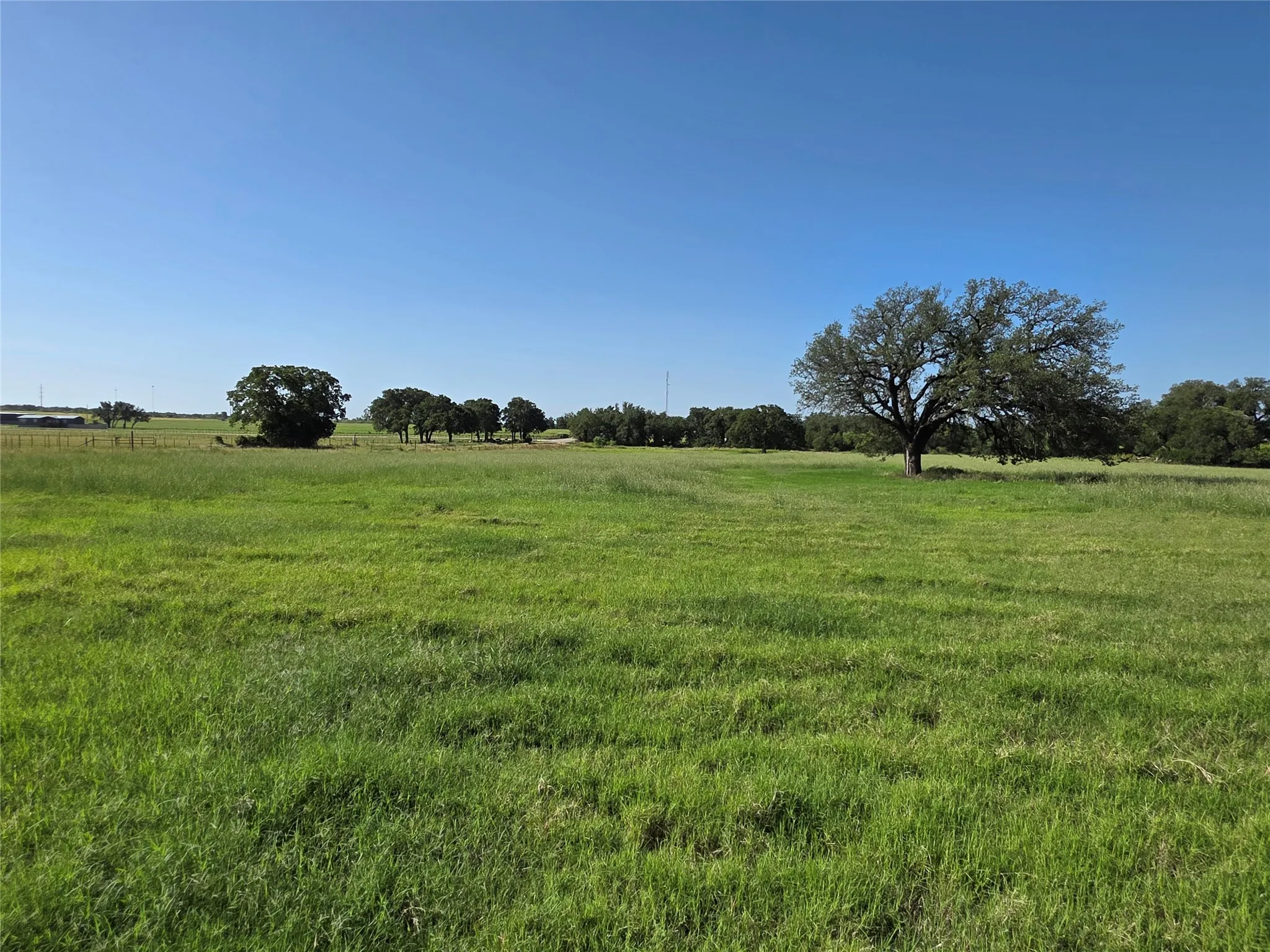 Single Family Residence For Sale in Brown County , 2195 Fm-585, Bangs, Texas 76823, 3 Bedroom, 4 Bathroom, 3 Garage spaces, 2,979 Sqft, built in 1999, Price $749,850, mls#21342829, Real Estate Agent in Bangs, Homes For Sale in Brown county, Homes For Sale in Bangs, Realtor in Bangs Texas, Real Estate Brokerage Independent Realty Texas, Luminita Cordes Realtor