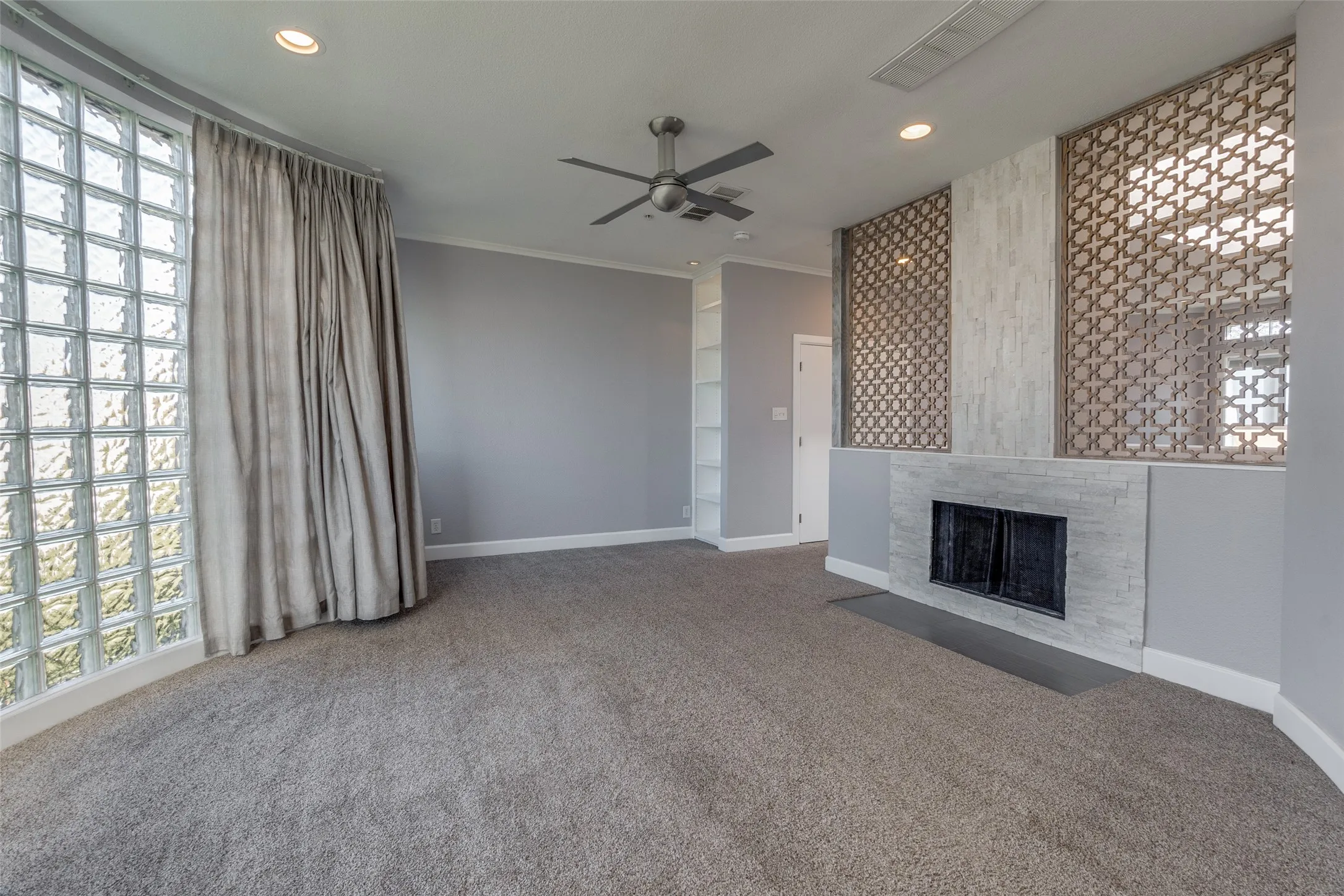 Condominium For Rent in Dallas County , 4040 Avondale Avenue 402, Dallas, Texas 75219, 3 Bedroom, 4 Bathroom, 2 Garage spaces, 2,088 Sqft, built in 1985, mls#21342845, Real Estate Agent in Dallas, Homes For Rent in Dallas county, Homes For Rent in Dallas, Realtor in Dallas Texas, Real Estate Brokerage Independent Realty Texas, Luminita Cordes Realtor