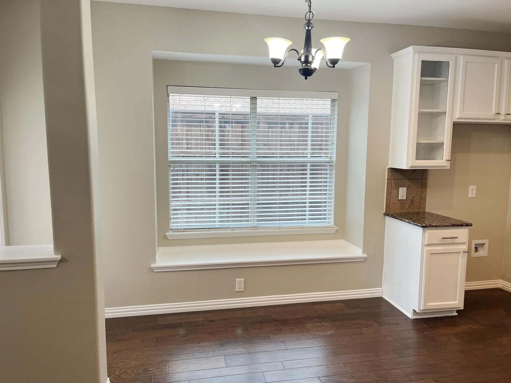 Single Family Residence For Sale in Collin County , 9305 Clearview Drive, Mc Kinney, Texas 75072, 4 Bedroom, 3 Bathroom, 2 Garage spaces, 2,279 Sqft, built in 2006, mls#21339991, Real Estate Agent in Mc Kinney, Homes For Sale in Collin county, Homes For Sale in Mc Kinney, Realtor in Mc Kinney Texas, Real Estate Brokerage Independent Realty Texas, Luminita Cordes Realtor