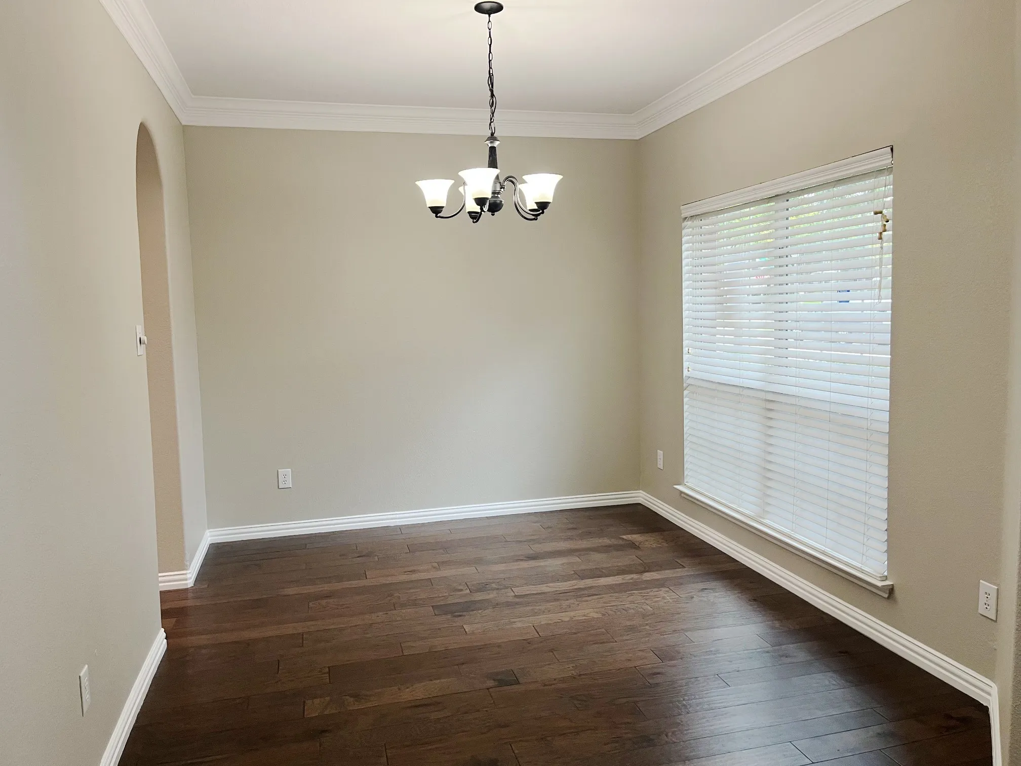 Single Family Residence For Sale in Collin County , 9305 Clearview Drive, Mc Kinney, Texas 75072, 4 Bedroom, 3 Bathroom, 2 Garage spaces, 2,279 Sqft, built in 2006, mls#21339991, Real Estate Agent in Mc Kinney, Homes For Sale in Collin county, Homes For Sale in Mc Kinney, Realtor in Mc Kinney Texas, Real Estate Brokerage Independent Realty Texas, Luminita Cordes Realtor