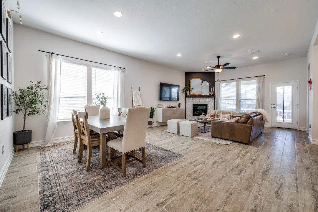 Single Family Residence For Sale in Collin County , 3825 Jan Camille Court, Celina, Texas 75009, 4 Bedroom, 3 Bathroom, 3 Garage spaces, 3,263 Sqft, built in 2021, mls#21338834, Real Estate Agent in Celina, Homes For Sale in Collin county, Homes For Sale in Celina, Realtor in Celina Texas, Real Estate Brokerage Independent Realty Texas, Luminita Cordes Realtor