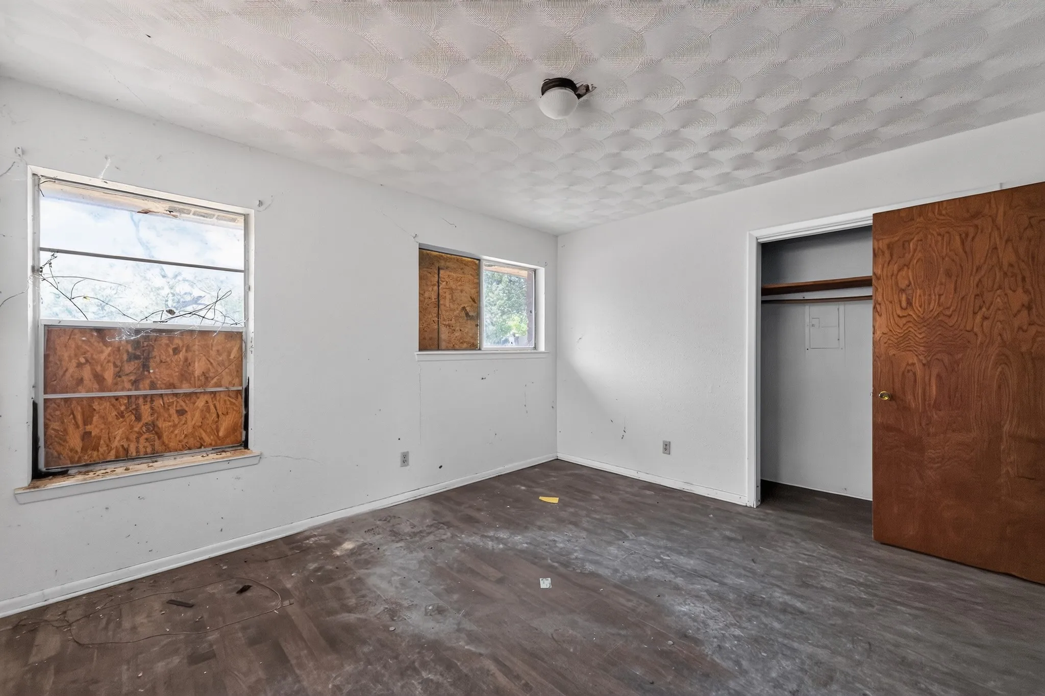 Single Family Residence For Sale in Dallas County , 926 SE 5th Street, Grand Prairie, Texas 75051, 3 Bedroom, 2 Bathroom, 2 Garage spaces, 1,392 Sqft, built in 1964, mls#21342826, Real Estate Agent in Grand Prairie, Homes For Sale in Dallas county, Homes For Sale in Grand Prairie, Realtor in Grand Prairie Texas, Real Estate Brokerage Independent Realty Texas, Luminita Cordes Realtor