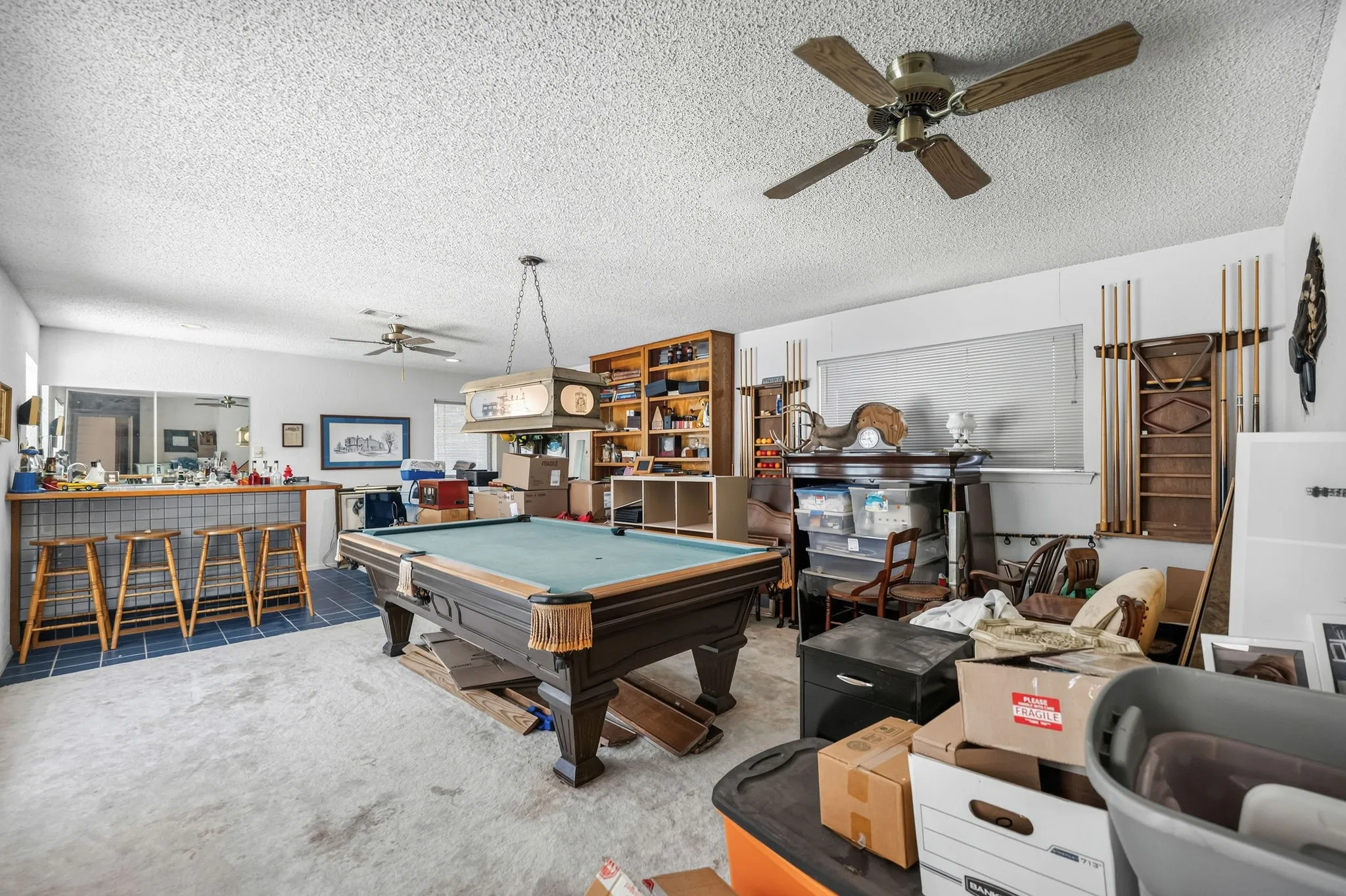 Single Family Residence For Sale in Tarrant County , 1223 Heather Street, Grapevine, Texas 76051, 4 Bedroom, 3 Bathroom, 2 Garage spaces, 2,991 Sqft, built in 1980, mls#21342540, Real Estate Agent in Grapevine, Homes For Sale in Tarrant county, Homes For Sale in Grapevine, Realtor in Grapevine Texas, Real Estate Brokerage Independent Realty Texas, Luminita Cordes Realtor