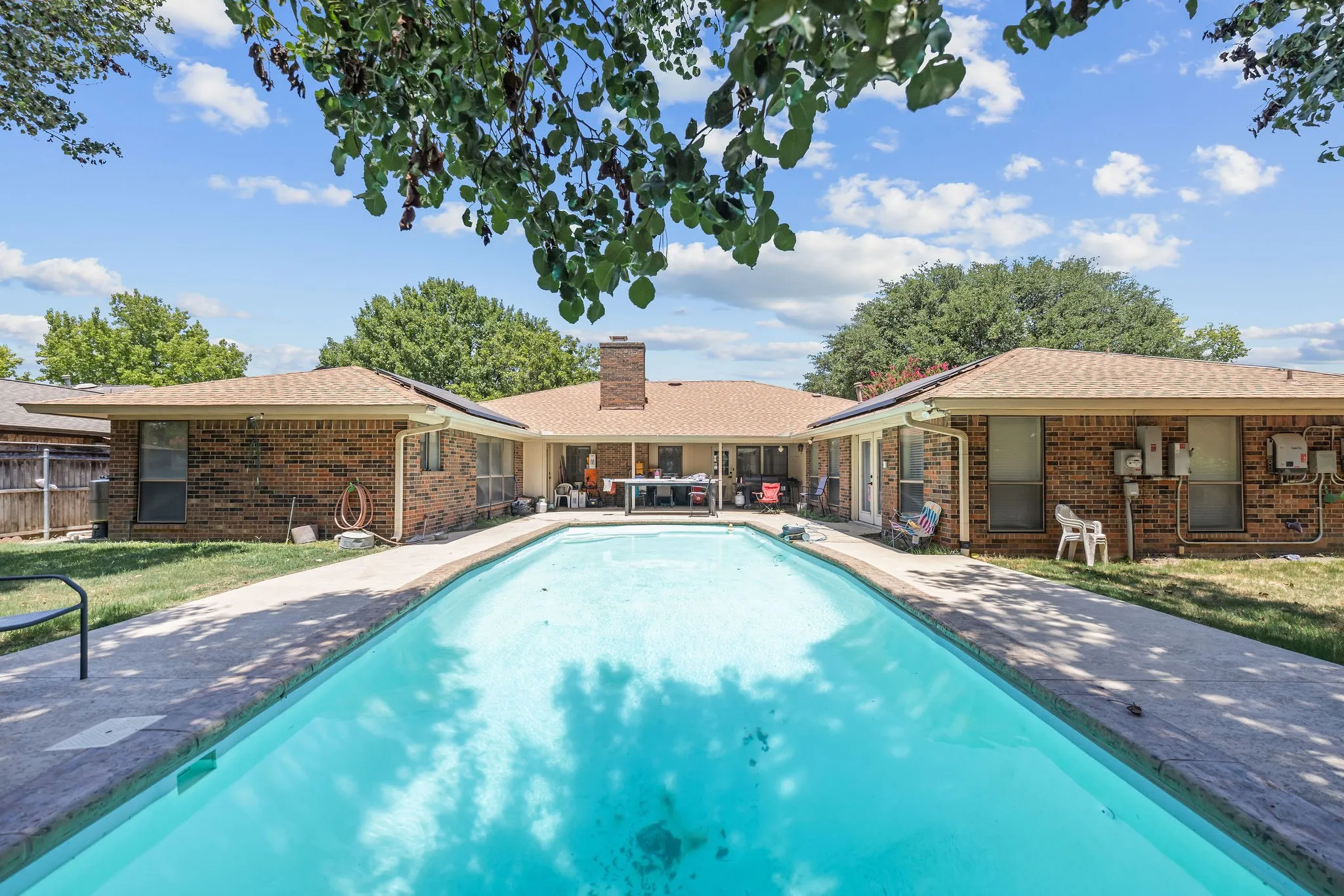 Single Family Residence For Sale in Tarrant County , 1223 Heather Street, Grapevine, Texas 76051, 4 Bedroom, 3 Bathroom, 2 Garage spaces, 2,991 Sqft, built in 1980, mls#21342540, Real Estate Agent in Grapevine, Homes For Sale in Tarrant county, Homes For Sale in Grapevine, Realtor in Grapevine Texas, Real Estate Brokerage Independent Realty Texas, Luminita Cordes Realtor