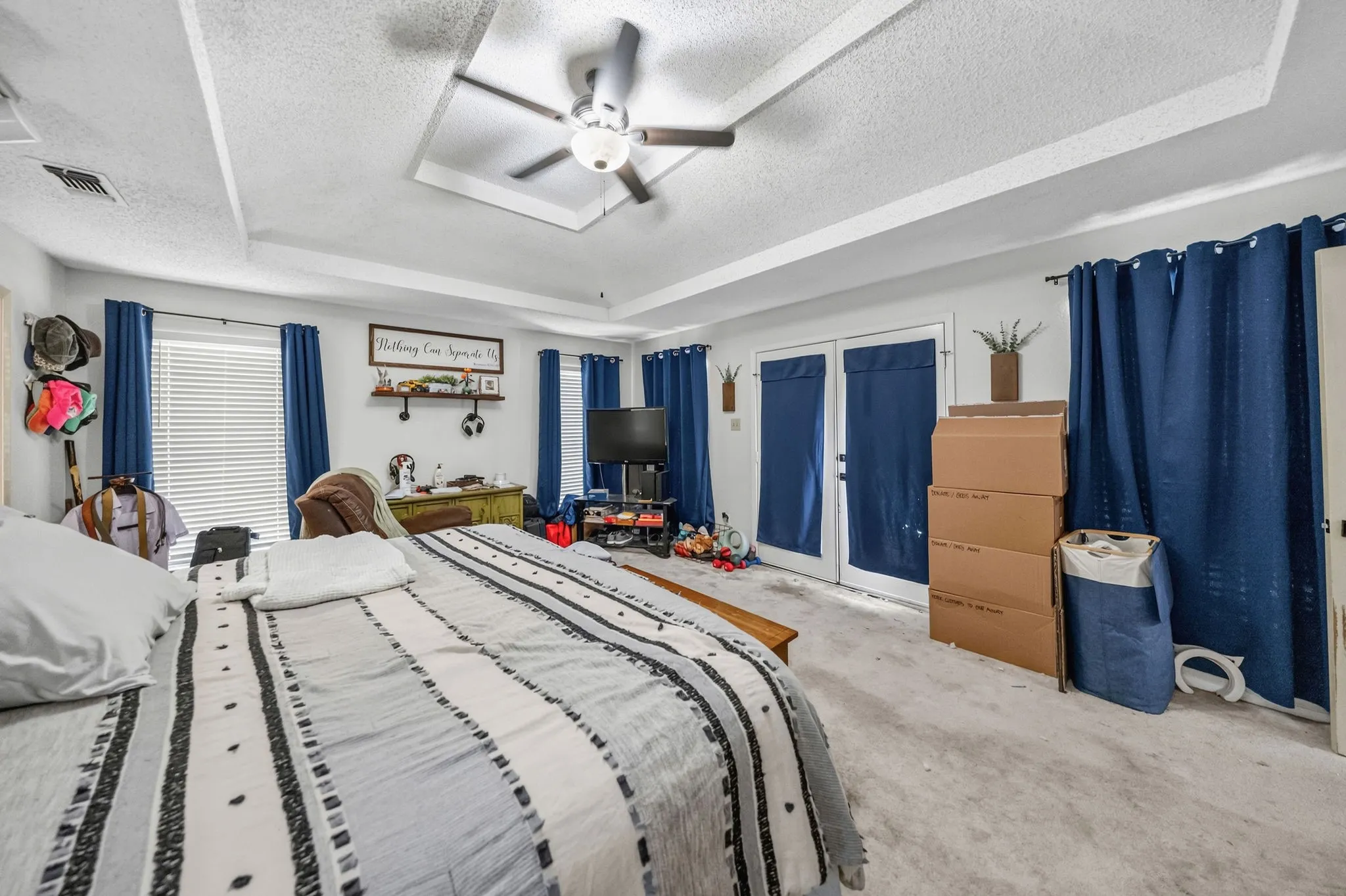Single Family Residence For Sale in Tarrant County , 1223 Heather Street, Grapevine, Texas 76051, 4 Bedroom, 3 Bathroom, 2 Garage spaces, 2,991 Sqft, built in 1980, mls#21342540, Real Estate Agent in Grapevine, Homes For Sale in Tarrant county, Homes For Sale in Grapevine, Realtor in Grapevine Texas, Real Estate Brokerage Independent Realty Texas, Luminita Cordes Realtor