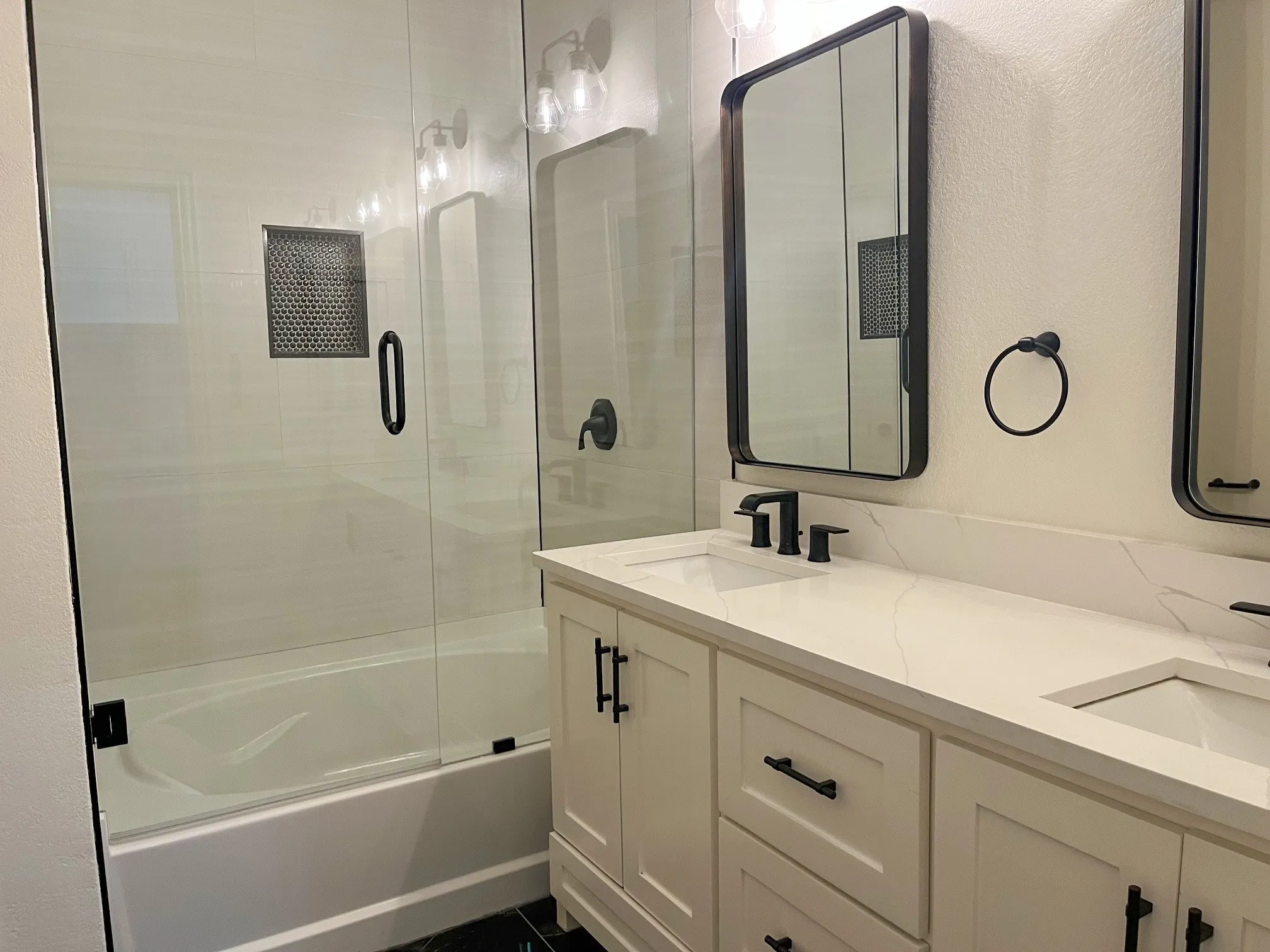 Single Family Residence For Sale in Collin County , 6517 Scottsdale Way, Frisco, Texas 75034, 4 Bedroom, 2 Bathroom, 2 Garage spaces, 2,164 Sqft, built in 2000, mls#21339935, Real Estate Agent in Frisco, Homes For Sale in Collin county, Homes For Sale in Frisco, Realtor in Frisco Texas, Real Estate Brokerage Independent Realty Texas, Luminita Cordes Realtor