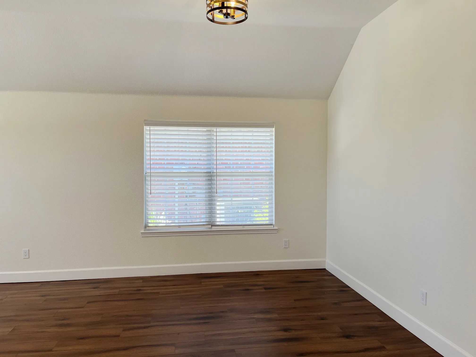 Single Family Residence For Sale in Collin County , 6517 Scottsdale Way, Frisco, Texas 75034, 4 Bedroom, 2 Bathroom, 2 Garage spaces, 2,164 Sqft, built in 2000, mls#21339935, Real Estate Agent in Frisco, Homes For Sale in Collin county, Homes For Sale in Frisco, Realtor in Frisco Texas, Real Estate Brokerage Independent Realty Texas, Luminita Cordes Realtor