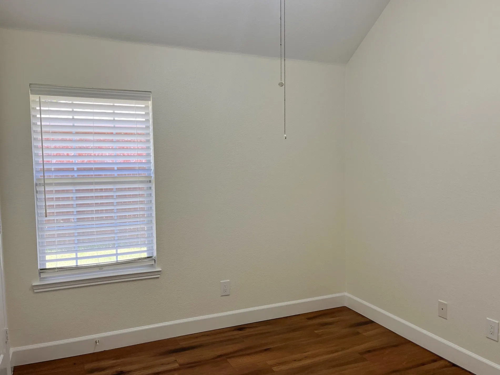 Single Family Residence For Sale in Collin County , 6517 Scottsdale Way, Frisco, Texas 75034, 4 Bedroom, 2 Bathroom, 2 Garage spaces, 2,164 Sqft, built in 2000, mls#21339935, Real Estate Agent in Frisco, Homes For Sale in Collin county, Homes For Sale in Frisco, Realtor in Frisco Texas, Real Estate Brokerage Independent Realty Texas, Luminita Cordes Realtor