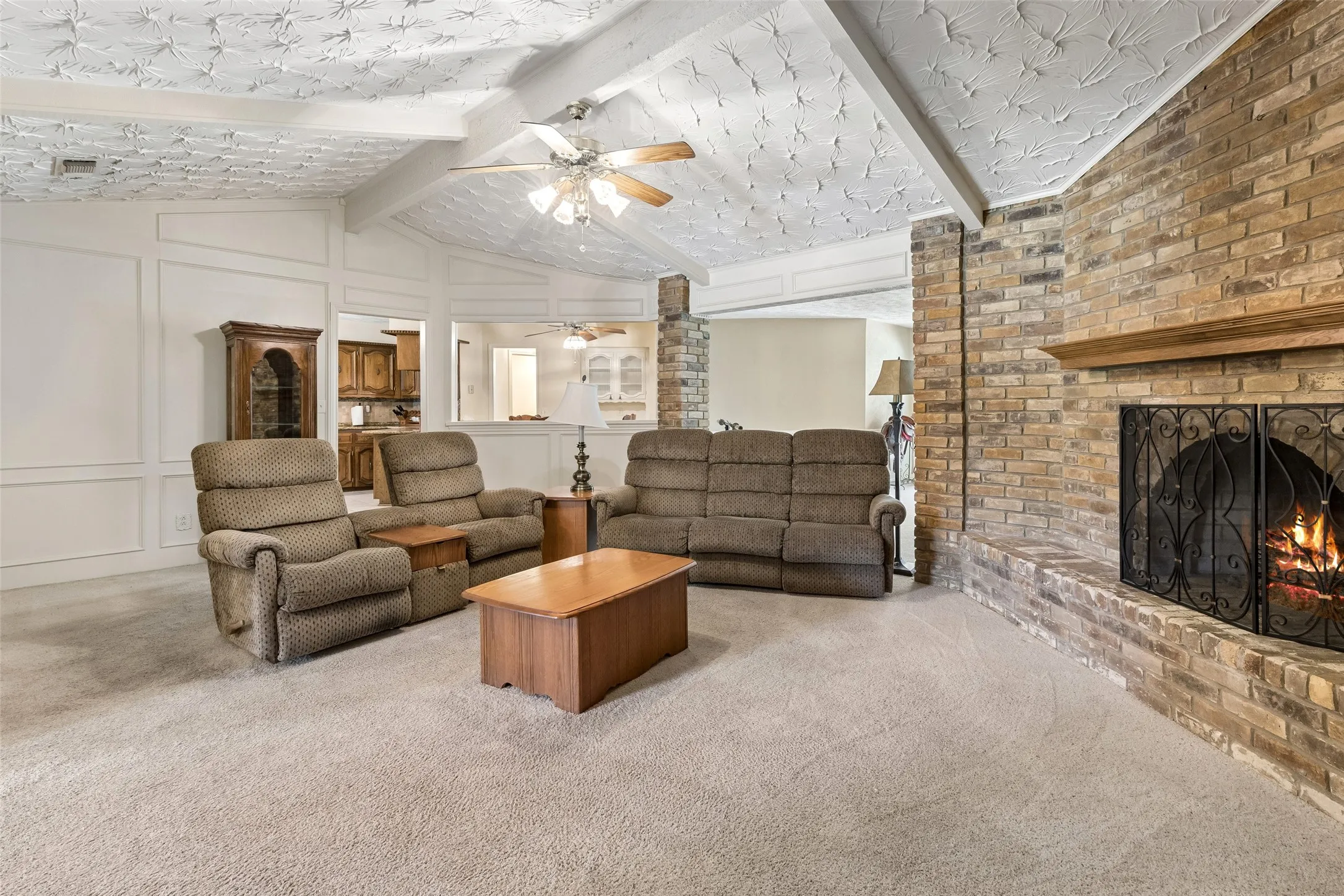 Single Family Residence For Sale in Collin County , 2829 Teakwood Lane, Plano, Texas 75075, 4 Bedroom, 3 Bathroom, Garage spaces, 2,932 Sqft, built in 1973, mls#21338131, Real Estate Agent in Plano, Homes For Sale in Collin county, Homes For Sale in Plano, Realtor in Plano Texas, Real Estate Brokerage Independent Realty Texas, Luminita Cordes Realtor