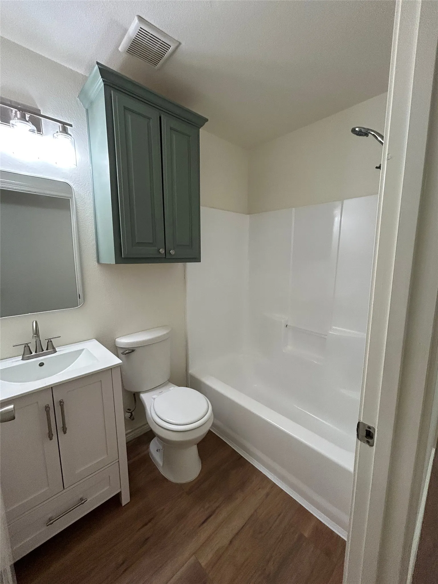 Single Family Residence For Sale in Grayson County , 1325 E Jones Street, Sherman, Texas 75090, 3 Bedroom, 2 Bathroom, 1 Garage spaces, 1,168 Sqft, built in 2011, mls#21342394, Real Estate Agent in Sherman, Homes For Sale in Grayson county, Homes For Sale in Sherman, Realtor in Sherman Texas, Real Estate Brokerage Independent Realty Texas, Luminita Cordes Realtor