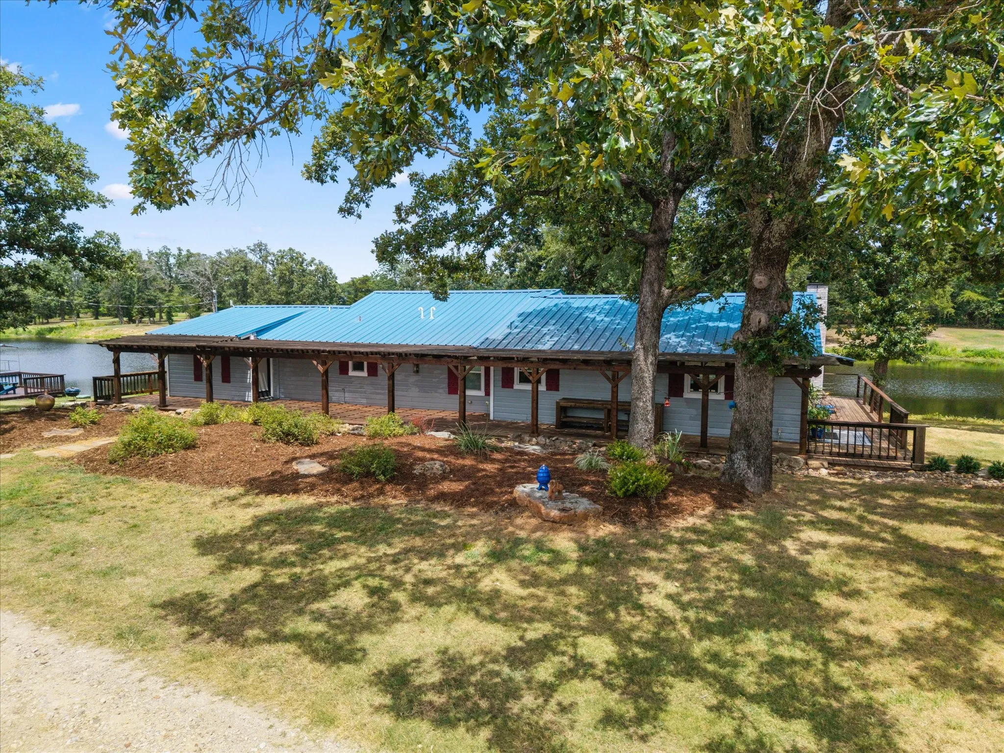 Single Family Residence For Sale in Rains County , 992 RS County Road 4325, Emory, Texas 75440, 3 Bedrooms, 3 Bathrooms, 6 Garage spaces, 2,312 Sqft, built in 1965, Price $1,900,000, mls#21342638, Real Estate Agent in Emory, Homes For Sale in Rains county, Homes For Sale in Emory, Realtor in Emory Texas, Real Estate Brokerage Independent Realty Texas, Luminita Cordes Realtor