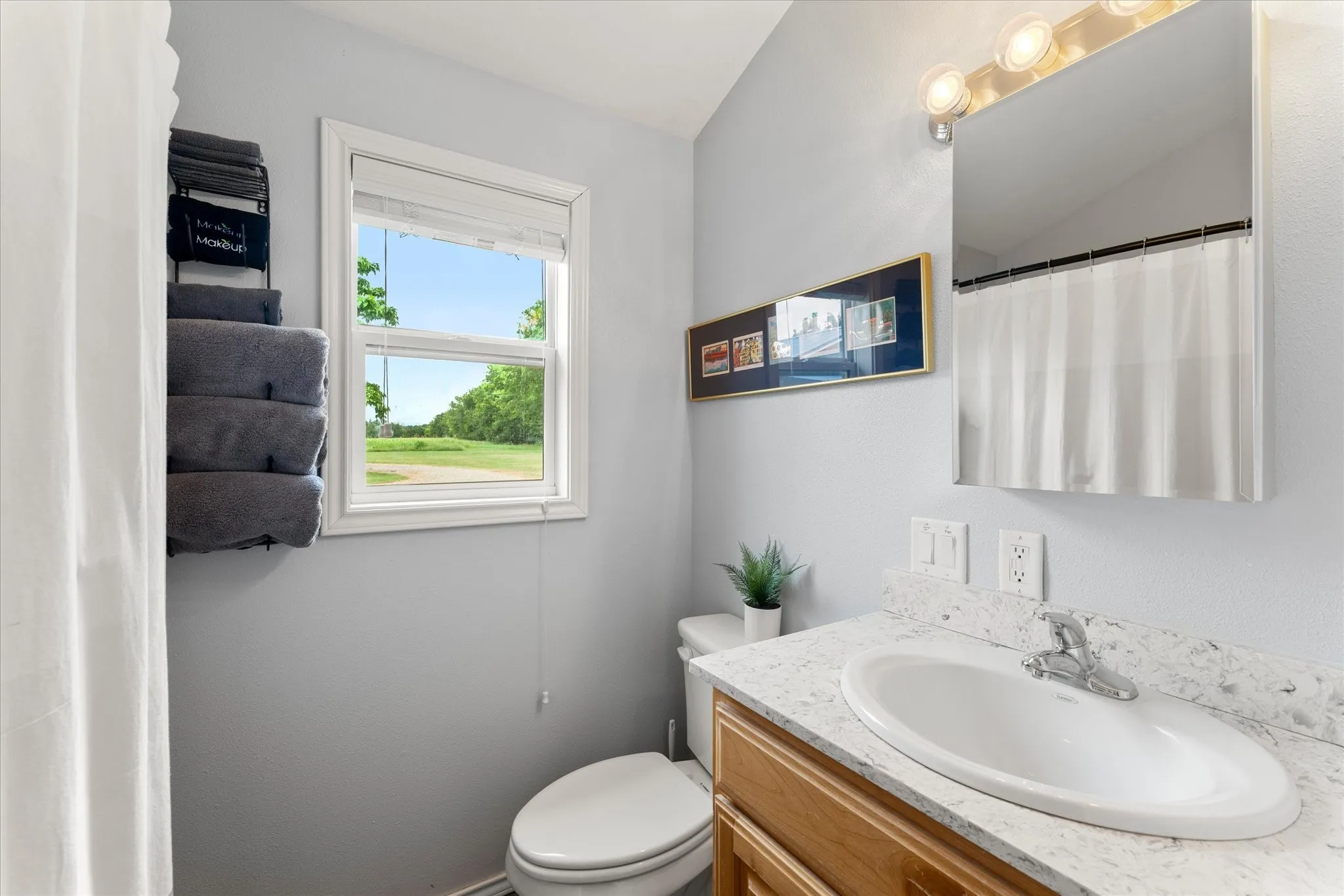 Single Family Residence For Sale in Rains County , 992 RS County Road 4325, Emory, Texas 75440, 3 Bedrooms, 3 Bathrooms, 6 Garage spaces, 2,312 Sqft, built in 1965, Price $1,900,000, mls#21342638, Real Estate Agent in Emory, Homes For Sale in Rains county, Homes For Sale in Emory, Realtor in Emory Texas, Real Estate Brokerage Independent Realty Texas, Luminita Cordes Realtor