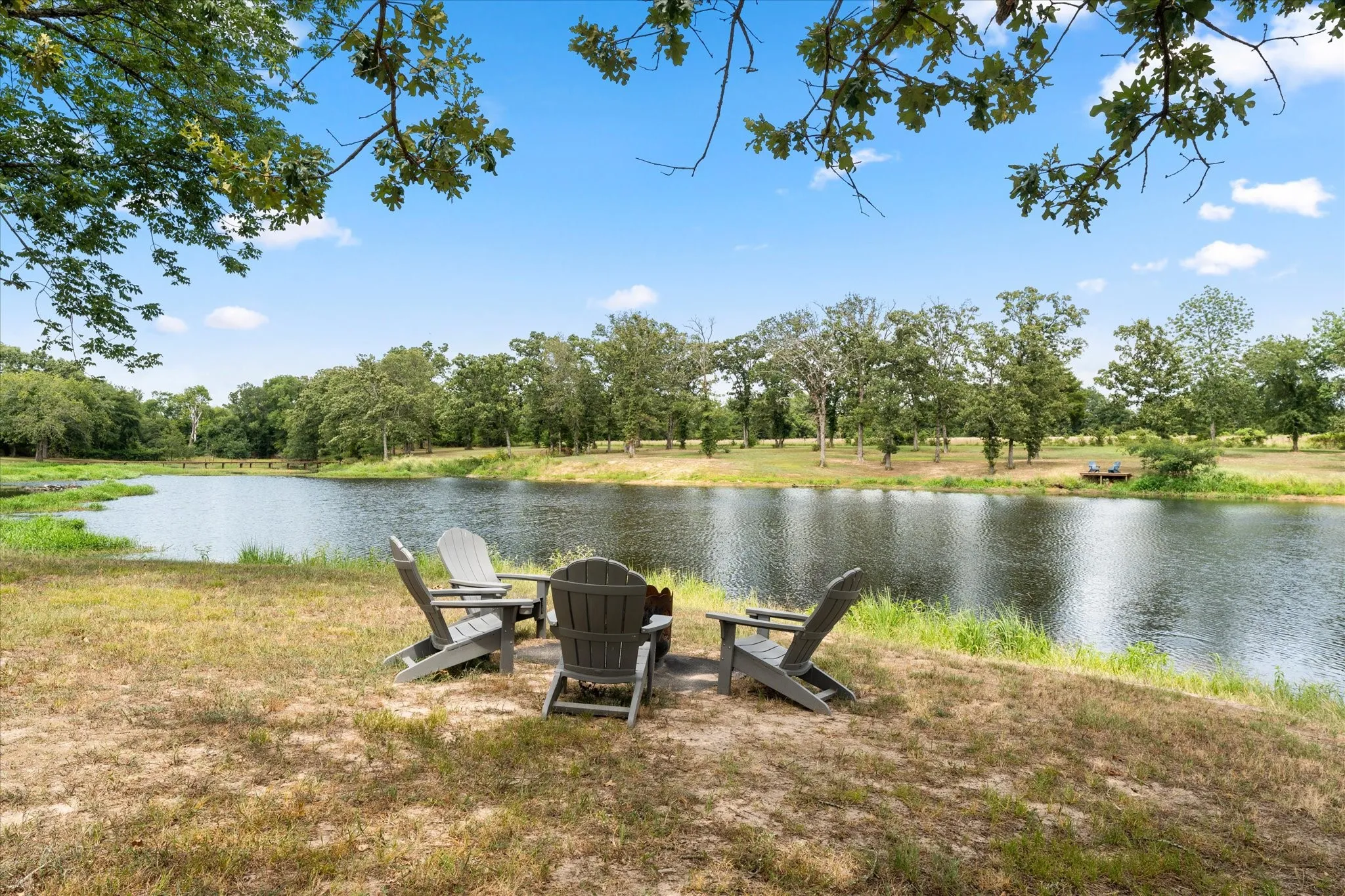 Single Family Residence For Sale in Rains County , 992 RS County Road 4325, Emory, Texas 75440, 3 Bedrooms, 3 Bathrooms, 6 Garage spaces, 2,312 Sqft, built in 1965, Price $1,900,000, mls#21342638, Real Estate Agent in Emory, Homes For Sale in Rains county, Homes For Sale in Emory, Realtor in Emory Texas, Real Estate Brokerage Independent Realty Texas, Luminita Cordes Realtor