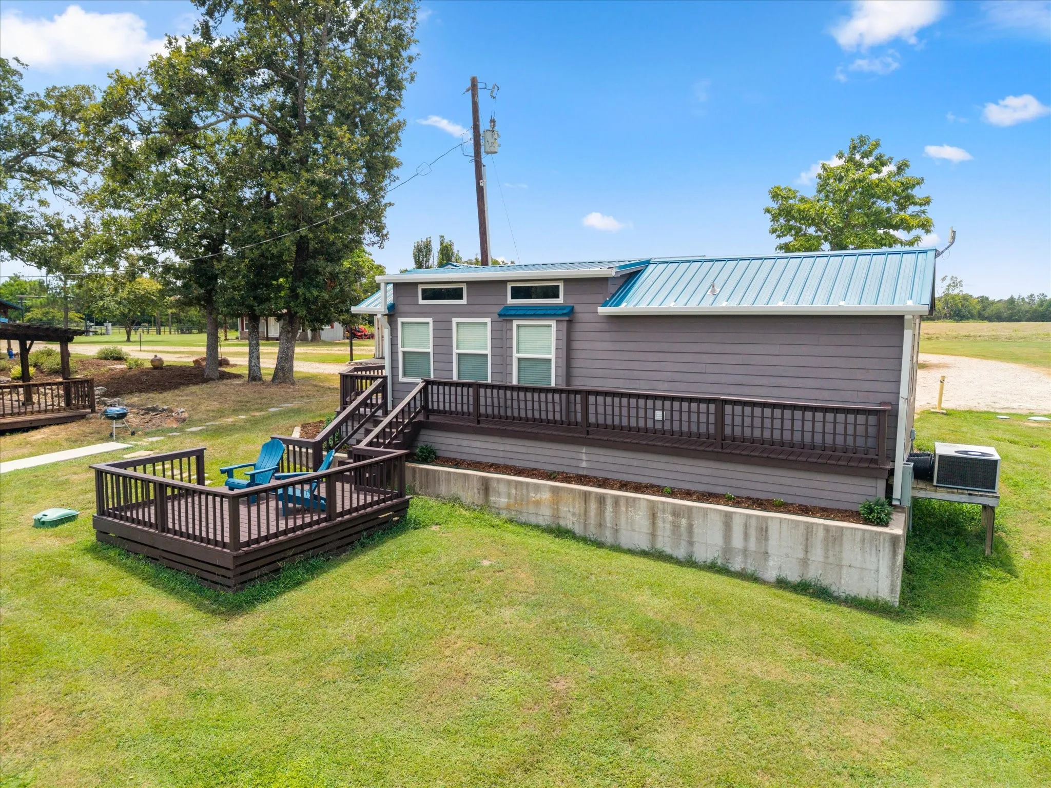 Single Family Residence For Sale in Rains County , 992 RS County Road 4325, Emory, Texas 75440, 3 Bedrooms, 3 Bathrooms, 6 Garage spaces, 2,312 Sqft, built in 1965, Price $1,900,000, mls#21342638, Real Estate Agent in Emory, Homes For Sale in Rains county, Homes For Sale in Emory, Realtor in Emory Texas, Real Estate Brokerage Independent Realty Texas, Luminita Cordes Realtor