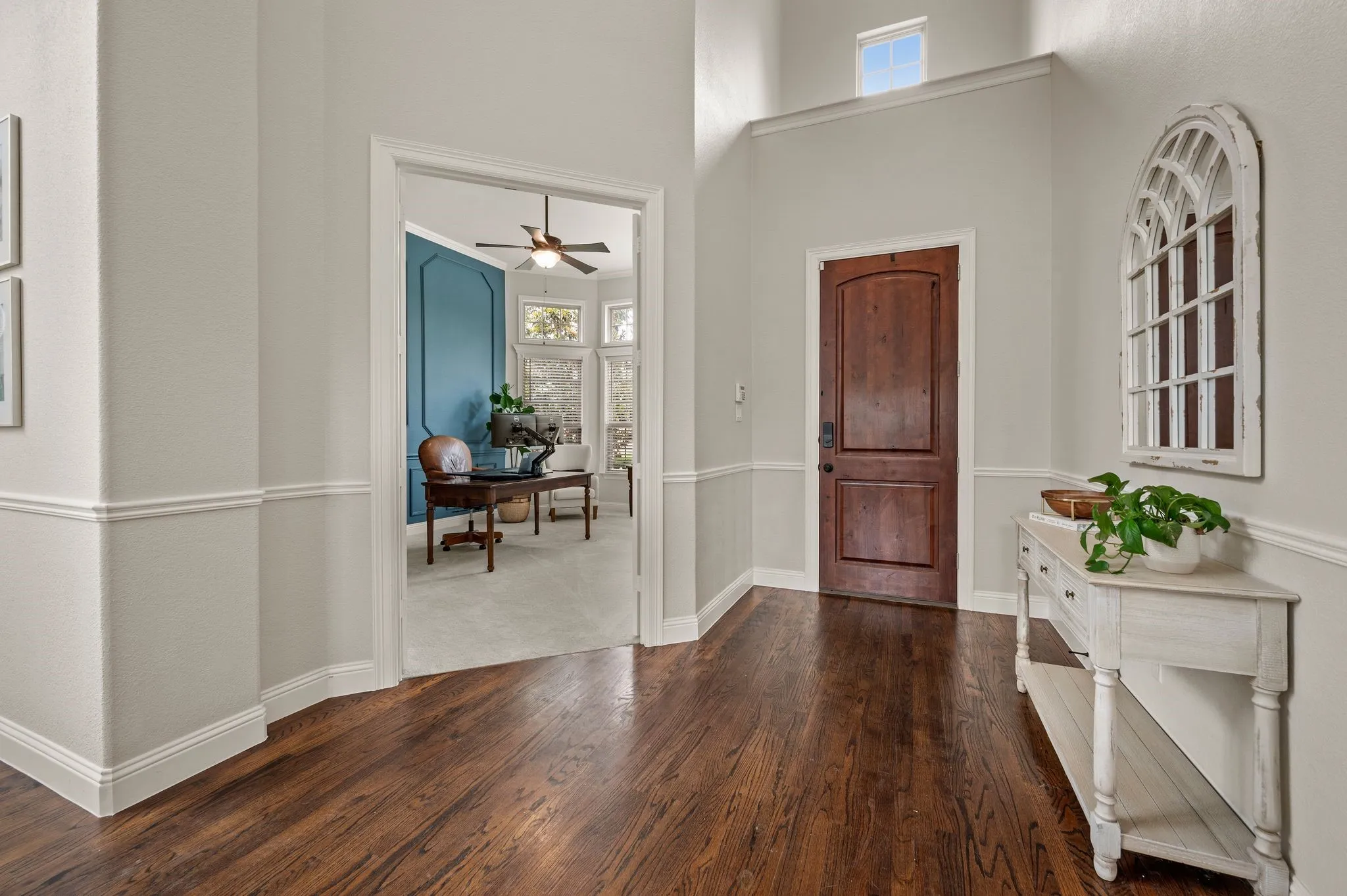 Single Family Residence For Sale in Tarrant County , 208 Silverado Trail, Keller, Texas 76248, 5 Bedroom, 4 Bathroom, 3 Garage spaces, 4,501 Sqft, built in 2010, mls#21322899, Real Estate Agent in Keller, Homes For Sale in Tarrant county, Homes For Sale in Keller, Realtor in Keller Texas, Real Estate Brokerage Independent Realty Texas, Luminita Cordes Realtor