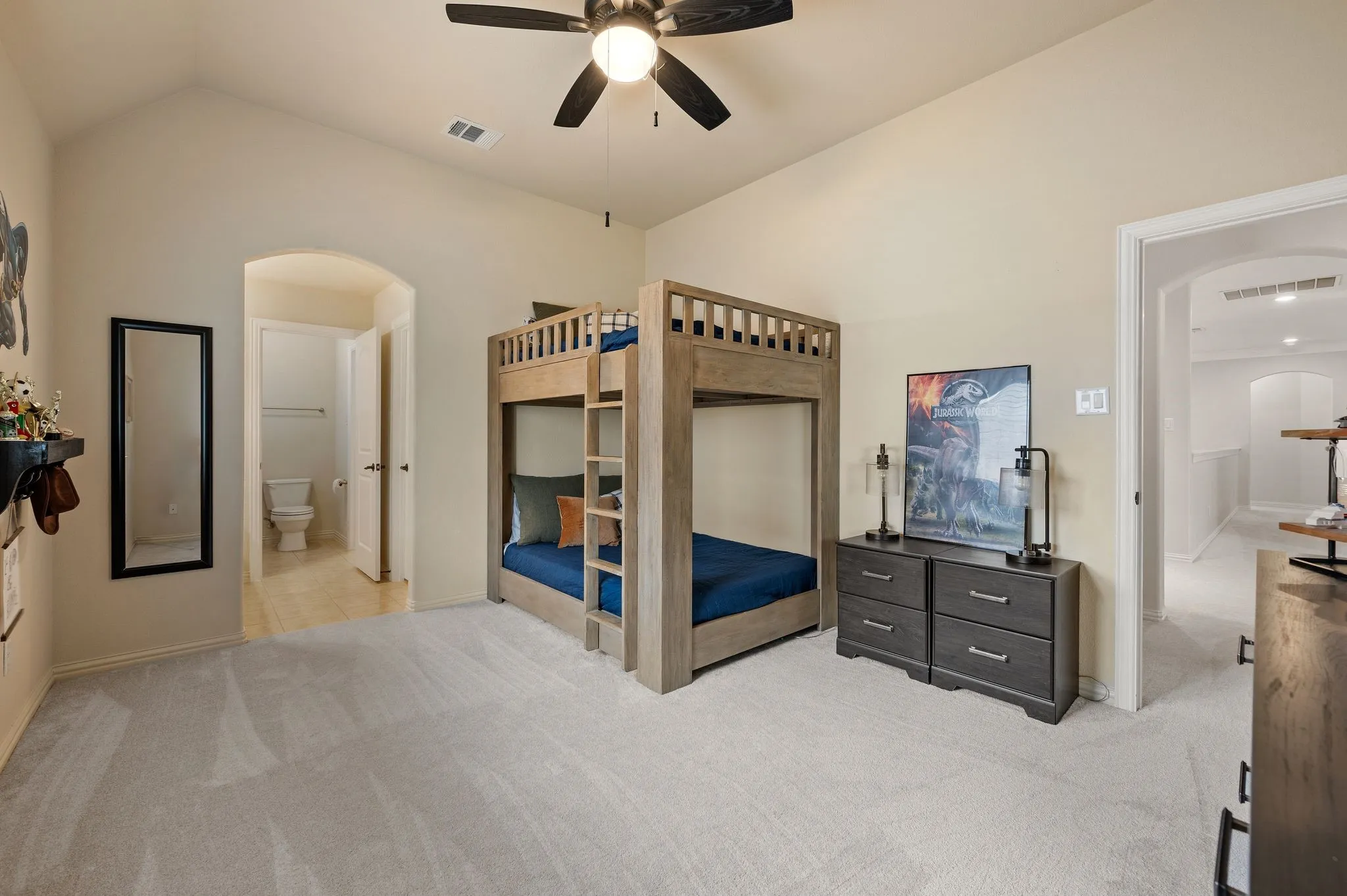 Single Family Residence For Sale in Tarrant County , 208 Silverado Trail, Keller, Texas 76248, 5 Bedroom, 4 Bathroom, 3 Garage spaces, 4,501 Sqft, built in 2010, mls#21322899, Real Estate Agent in Keller, Homes For Sale in Tarrant county, Homes For Sale in Keller, Realtor in Keller Texas, Real Estate Brokerage Independent Realty Texas, Luminita Cordes Realtor