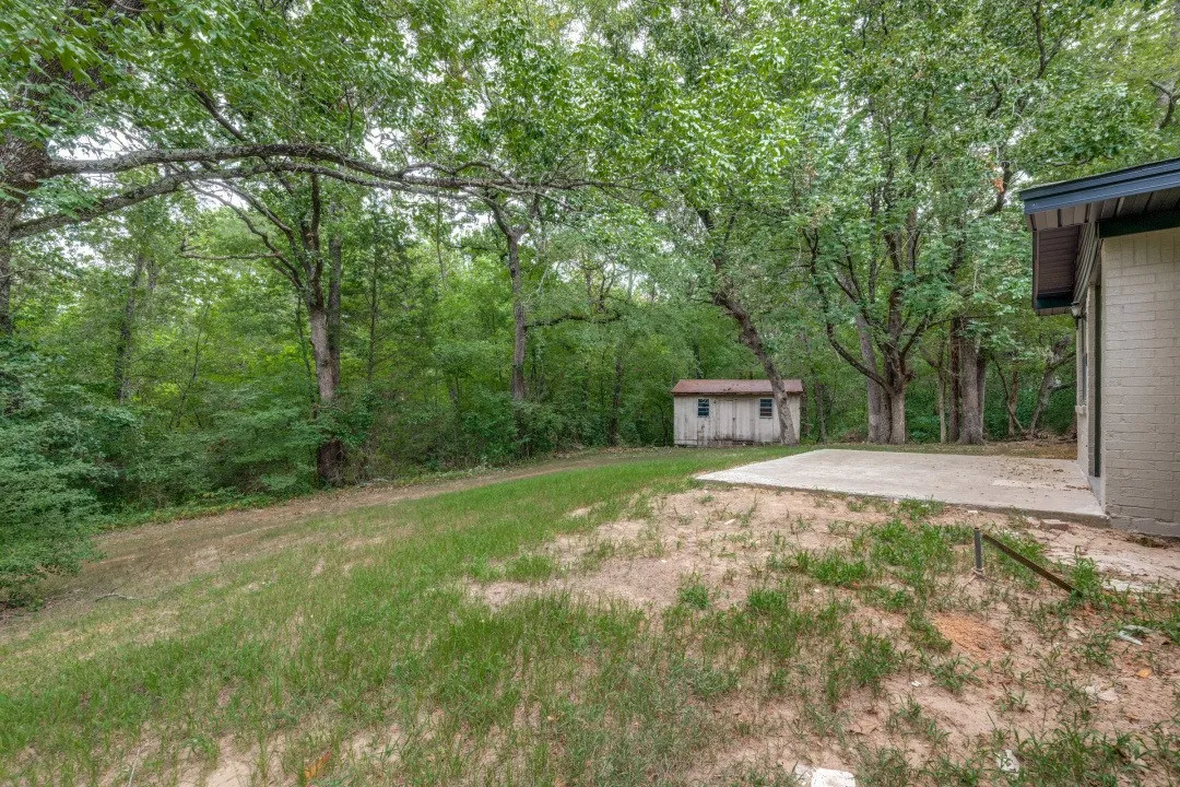 Single Family Residence For Sale in Van Zandt County , 1311 Forrest Drive, Canton, Texas 75103, 3 Bedroom, 2 Bathroom, 2 Garage spaces, 1,454 Sqft, built in 1973, mls#21342225, Real Estate Agent in Canton, Homes For Sale in Van Zandt county, Homes For Sale in Canton, Realtor in Canton Texas, Real Estate Brokerage Independent Realty Texas, Luminita Cordes Realtor