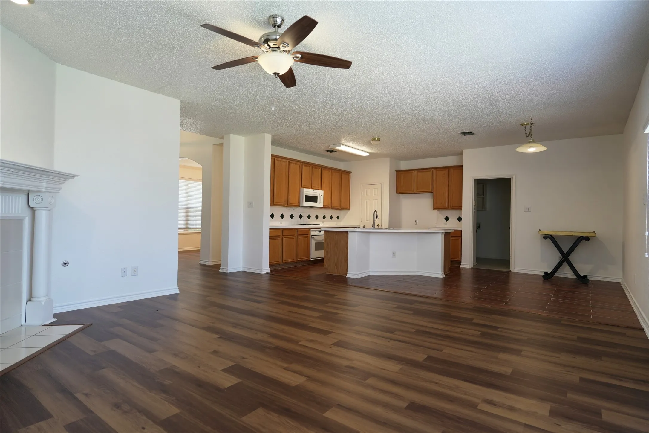 Single Family Residence For Rent in Collin County , 2032 Fox Glen Drive, Allen, Texas 75013, 4 Bedroom, 3 Bathroom, 2 Garage spaces, 2,682 Sqft, built in 1997, mls#21342921, Real Estate Agent in Allen, Homes For Rent in Collin county, Homes For Rent in Allen, Realtor in Allen Texas, Real Estate Brokerage Independent Realty Texas, Luminita Cordes Realtor