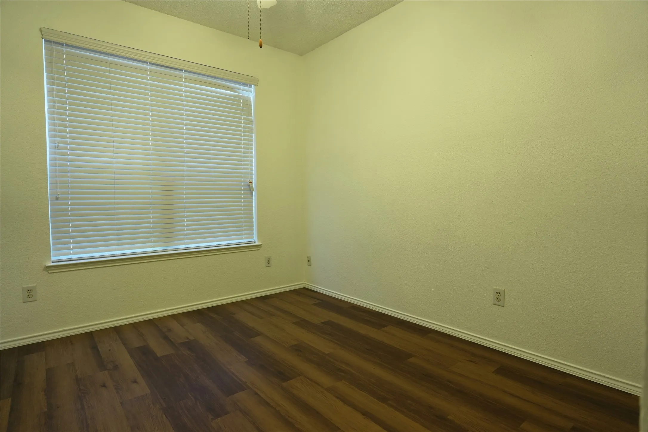 Single Family Residence For Rent in Collin County , 2032 Fox Glen Drive, Allen, Texas 75013, 4 Bedroom, 3 Bathroom, 2 Garage spaces, 2,682 Sqft, built in 1997, mls#21342921, Real Estate Agent in Allen, Homes For Rent in Collin county, Homes For Rent in Allen, Realtor in Allen Texas, Real Estate Brokerage Independent Realty Texas, Luminita Cordes Realtor