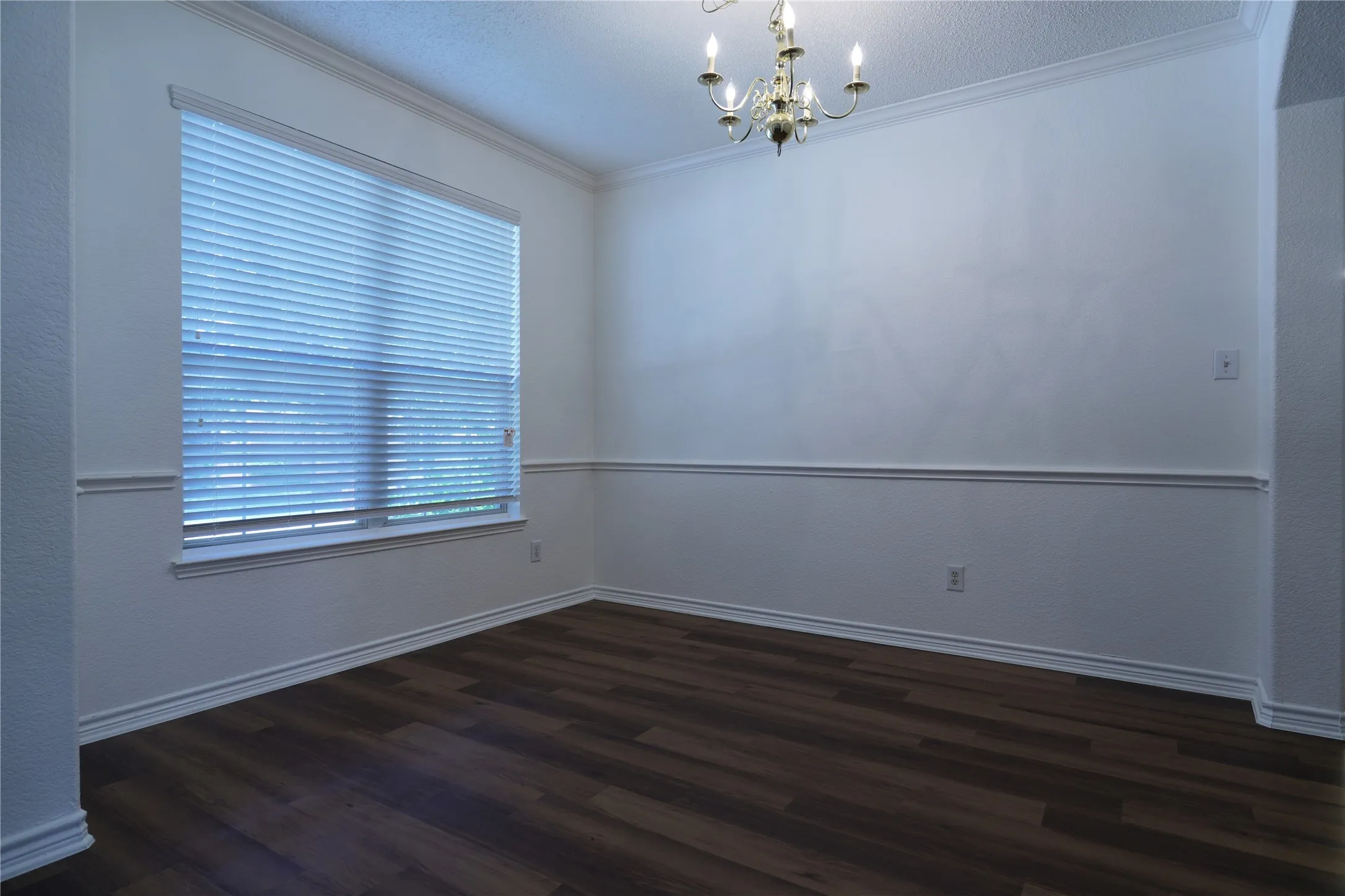Single Family Residence For Rent in Collin County , 2032 Fox Glen Drive, Allen, Texas 75013, 4 Bedroom, 3 Bathroom, 2 Garage spaces, 2,682 Sqft, built in 1997, mls#21342921, Real Estate Agent in Allen, Homes For Rent in Collin county, Homes For Rent in Allen, Realtor in Allen Texas, Real Estate Brokerage Independent Realty Texas, Luminita Cordes Realtor