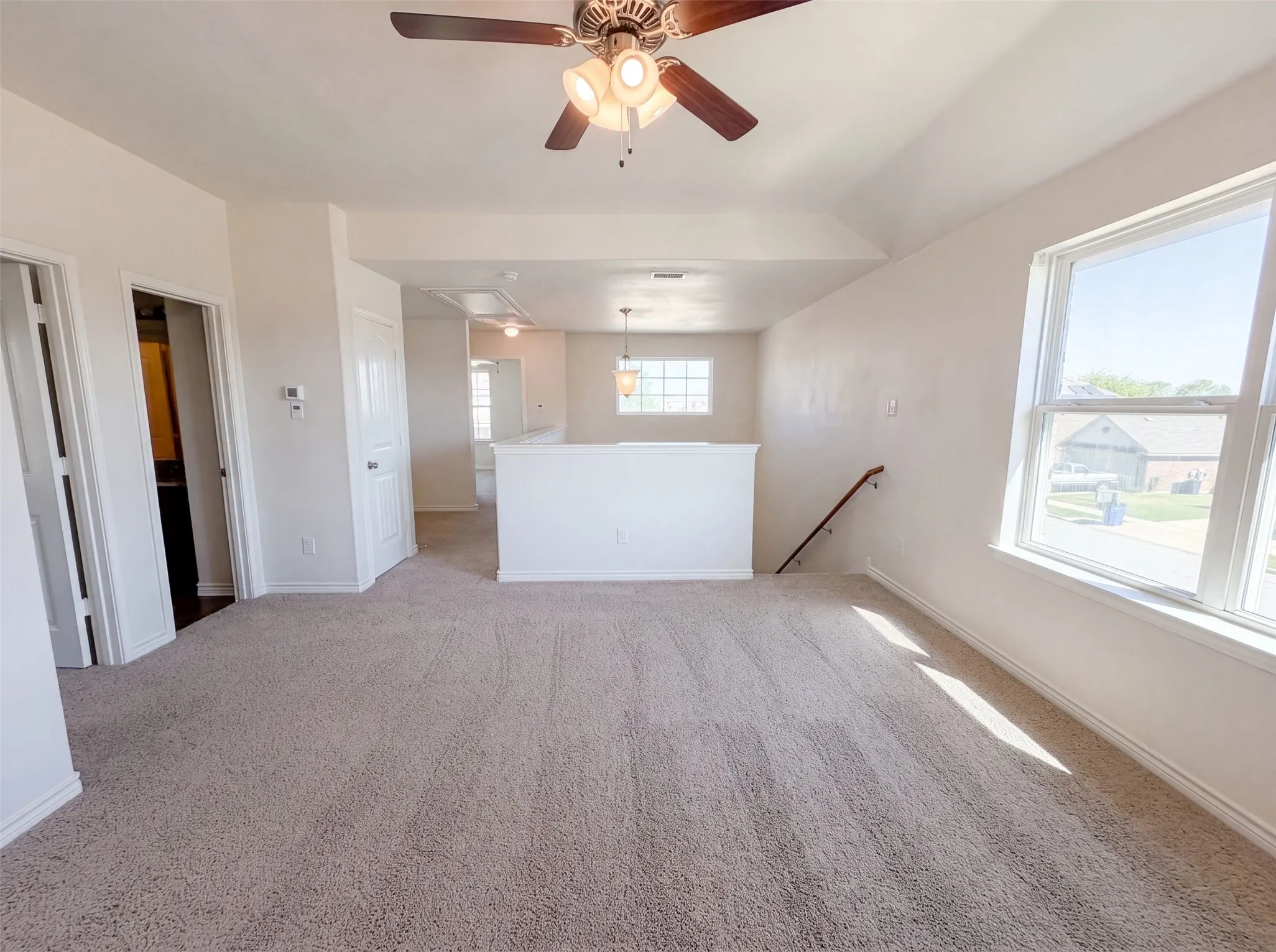 Single Family Residence For Sale in Ellis County , 1713 Blue Jay Drive, Ennis, Texas 75119, 4 Bedroom, 3 Bathroom, 2 Garage spaces, 2,125 Sqft, built in 2018, mls#21342945, Real Estate Agent in Ennis, Homes For Sale in Ellis county, Homes For Sale in Ennis, Realtor in Ennis Texas, Real Estate Brokerage Independent Realty Texas, Luminita Cordes Realtor