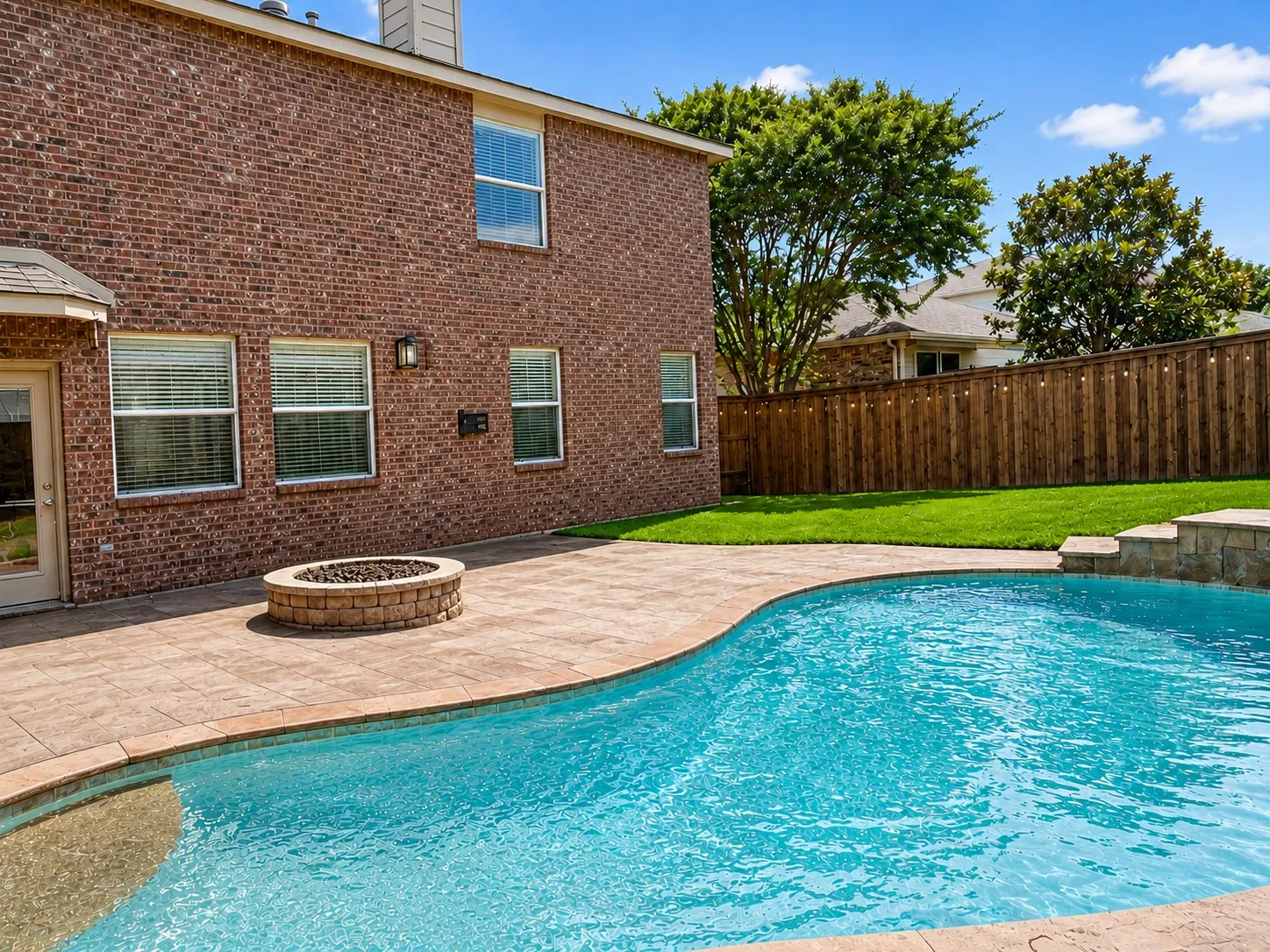 Single Family Residence For Sale in Denton County , 2317 Basswood Drive, Little Elm, Texas 75068, 4 Bedrooms, 3 Bathrooms, 2 Garage spaces, 2,611 Sqft, built in 2000, Price $449,900, mls#21342948, Real Estate Agent in Little Elm, Homes For Sale in Denton county, Homes For Sale in Little Elm, Realtor in Little Elm Texas, Real Estate Brokerage Independent Realty Texas, Luminita Cordes Realtor