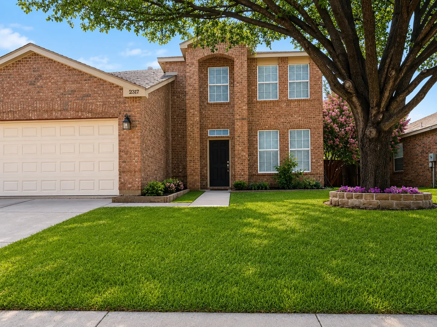 Single Family Residence For Sale in Denton County , 2317 Basswood Drive, Little Elm, Texas 75068, 4 Bedrooms, 3 Bathrooms, 2 Garage spaces, 2,611 Sqft, built in 2000, Price $449,900, mls#21342948, Real Estate Agent in Little Elm, Homes For Sale in Denton county, Homes For Sale in Little Elm, Realtor in Little Elm Texas, Real Estate Brokerage Independent Realty Texas, Luminita Cordes Realtor