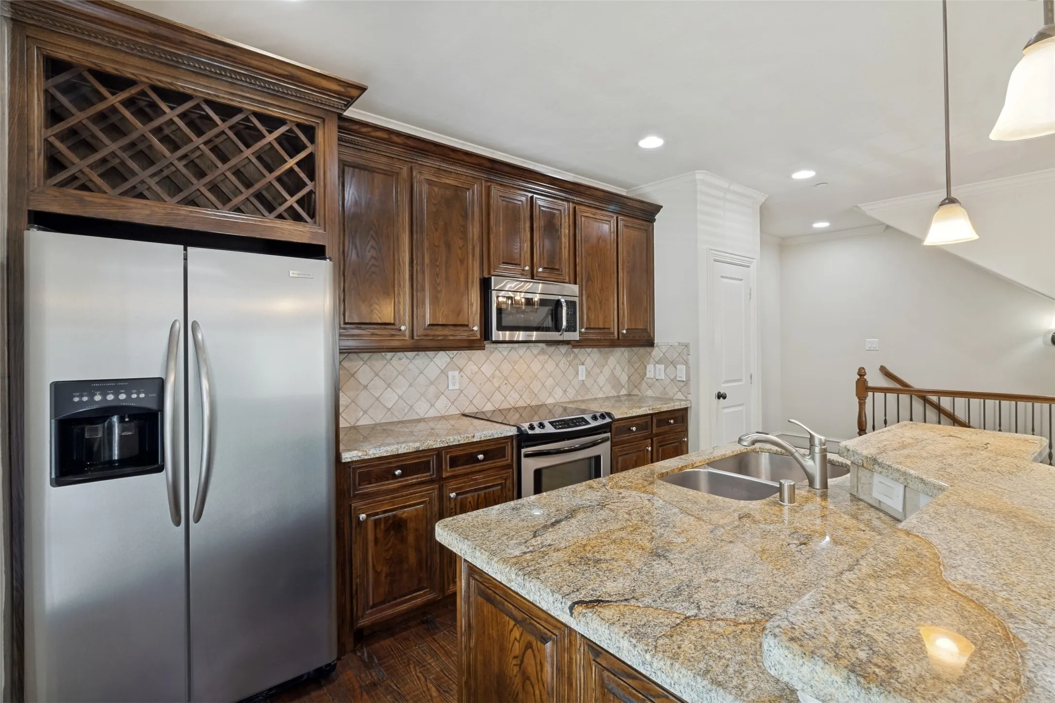 Condominium For Sale in Dallas County , 1910 Hope Street 5, Dallas, Texas 75206, 2 Bedroom, 3 Bathroom, 2 Garage spaces, 1,374 Sqft, built in 2005, mls#21341668, Real Estate Agent in Dallas, Homes For Sale in Dallas county, Homes For Sale in Dallas, Realtor in Dallas Texas, Real Estate Brokerage Independent Realty Texas, Luminita Cordes Realtor