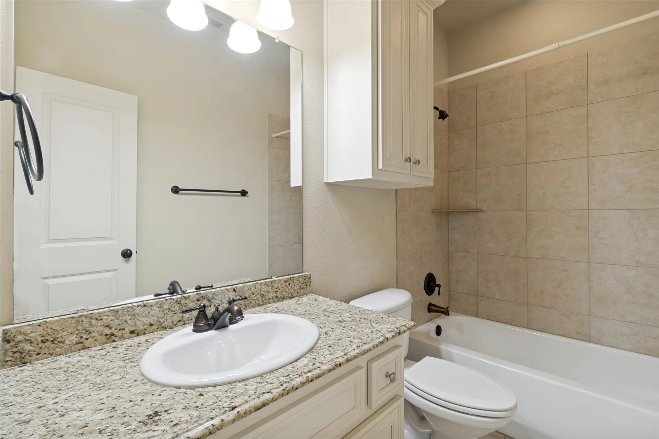 Condominium For Sale in Dallas County , 1910 Hope Street 5, Dallas, Texas 75206, 2 Bedroom, 3 Bathroom, 2 Garage spaces, 1,374 Sqft, built in 2005, mls#21341668, Real Estate Agent in Dallas, Homes For Sale in Dallas county, Homes For Sale in Dallas, Realtor in Dallas Texas, Real Estate Brokerage Independent Realty Texas, Luminita Cordes Realtor