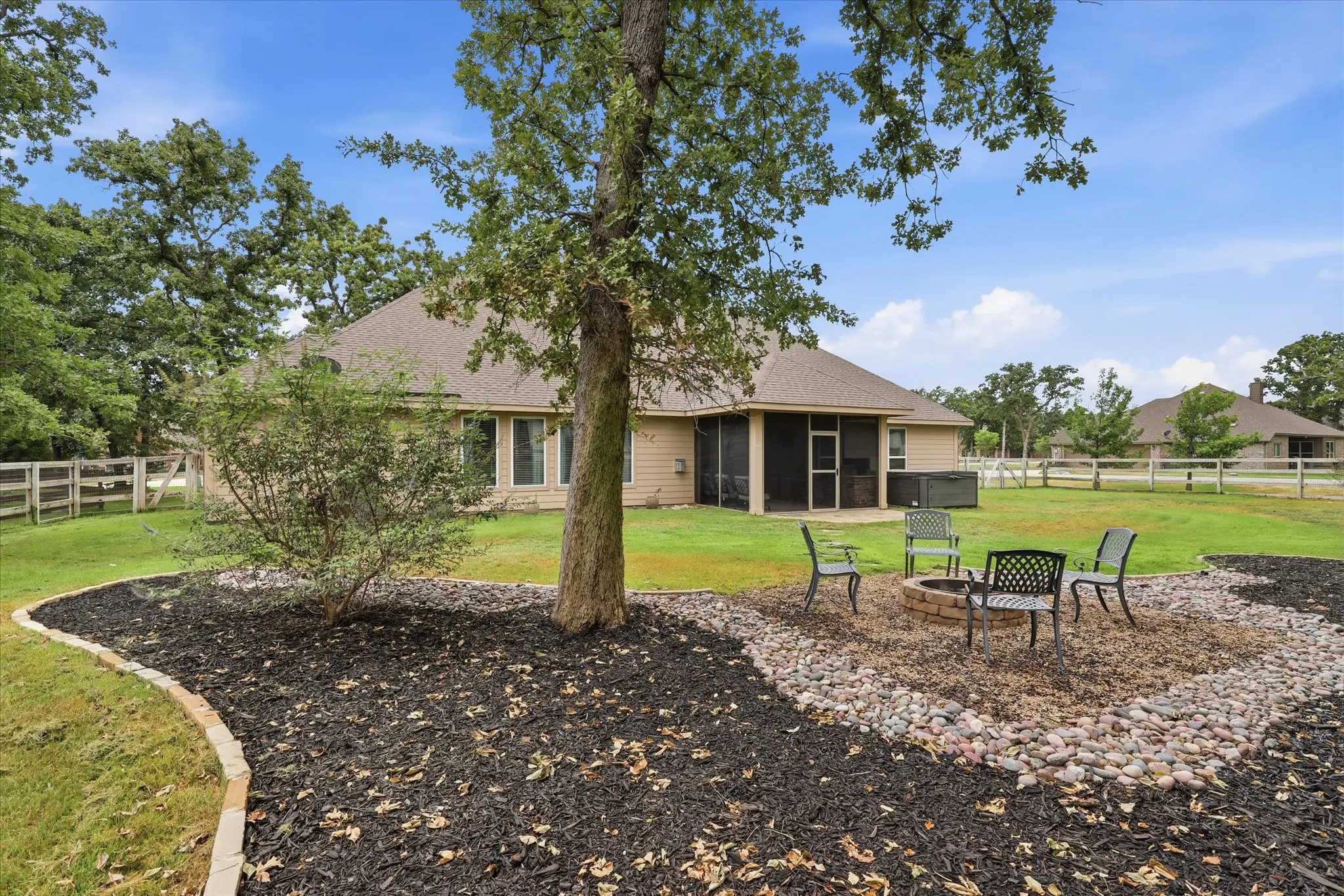 Single Family Residence For Sale in Denton County , 127 Dogwood Drive, Krugerville, Texas 76227, 4 Bedroom, 5 Bathroom, 3 Garage spaces, 4,058 Sqft, built in 2017, mls#21342441, Real Estate Agent in Krugerville, Homes For Sale in Denton county, Homes For Sale in Krugerville, Realtor in Krugerville Texas, Real Estate Brokerage Independent Realty Texas, Luminita Cordes Realtor