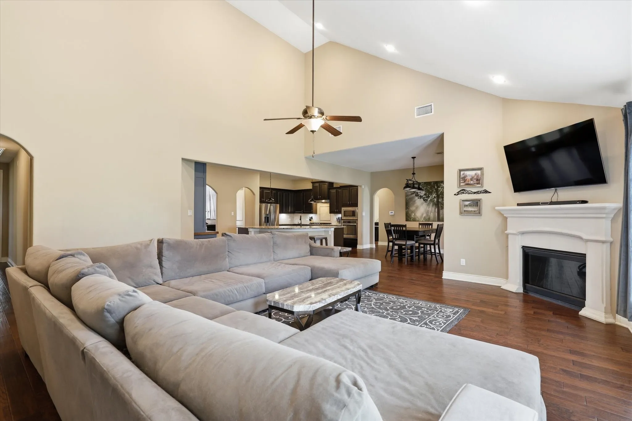 Single Family Residence For Sale in Denton County , 127 Dogwood Drive, Krugerville, Texas 76227, 4 Bedroom, 5 Bathroom, 3 Garage spaces, 4,058 Sqft, built in 2017, mls#21342441, Real Estate Agent in Krugerville, Homes For Sale in Denton county, Homes For Sale in Krugerville, Realtor in Krugerville Texas, Real Estate Brokerage Independent Realty Texas, Luminita Cordes Realtor