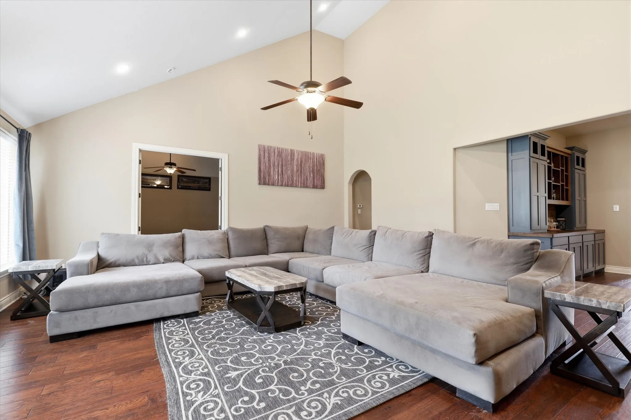 Single Family Residence For Sale in Denton County , 127 Dogwood Drive, Krugerville, Texas 76227, 4 Bedroom, 5 Bathroom, 3 Garage spaces, 4,058 Sqft, built in 2017, mls#21342441, Real Estate Agent in Krugerville, Homes For Sale in Denton county, Homes For Sale in Krugerville, Realtor in Krugerville Texas, Real Estate Brokerage Independent Realty Texas, Luminita Cordes Realtor