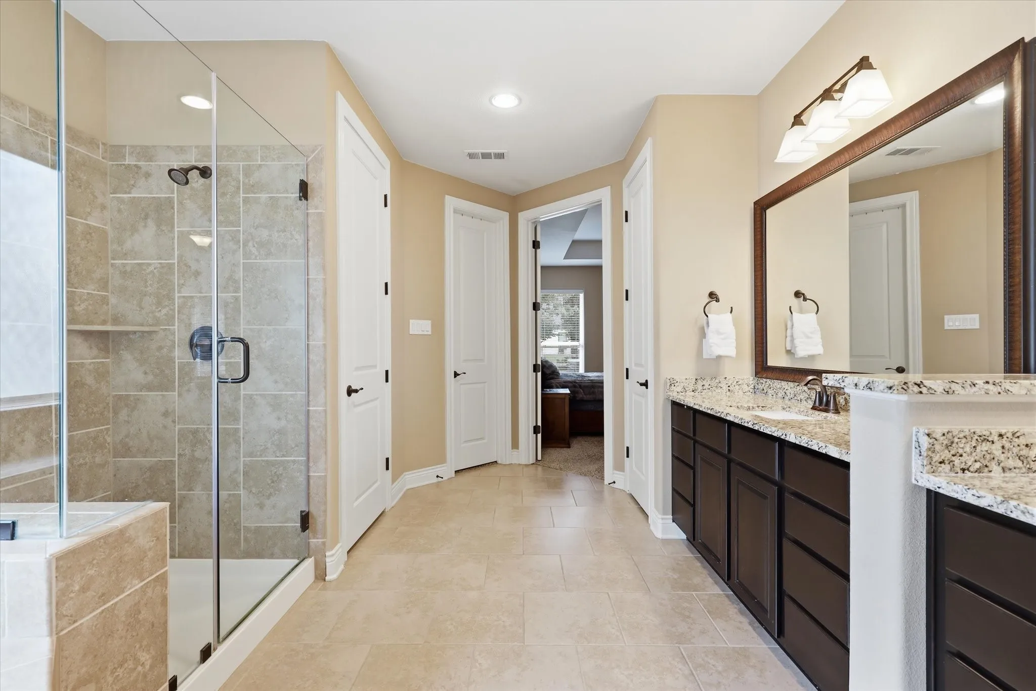 Single Family Residence For Sale in Denton County , 127 Dogwood Drive, Krugerville, Texas 76227, 4 Bedroom, 5 Bathroom, 3 Garage spaces, 4,058 Sqft, built in 2017, mls#21342441, Real Estate Agent in Krugerville, Homes For Sale in Denton county, Homes For Sale in Krugerville, Realtor in Krugerville Texas, Real Estate Brokerage Independent Realty Texas, Luminita Cordes Realtor