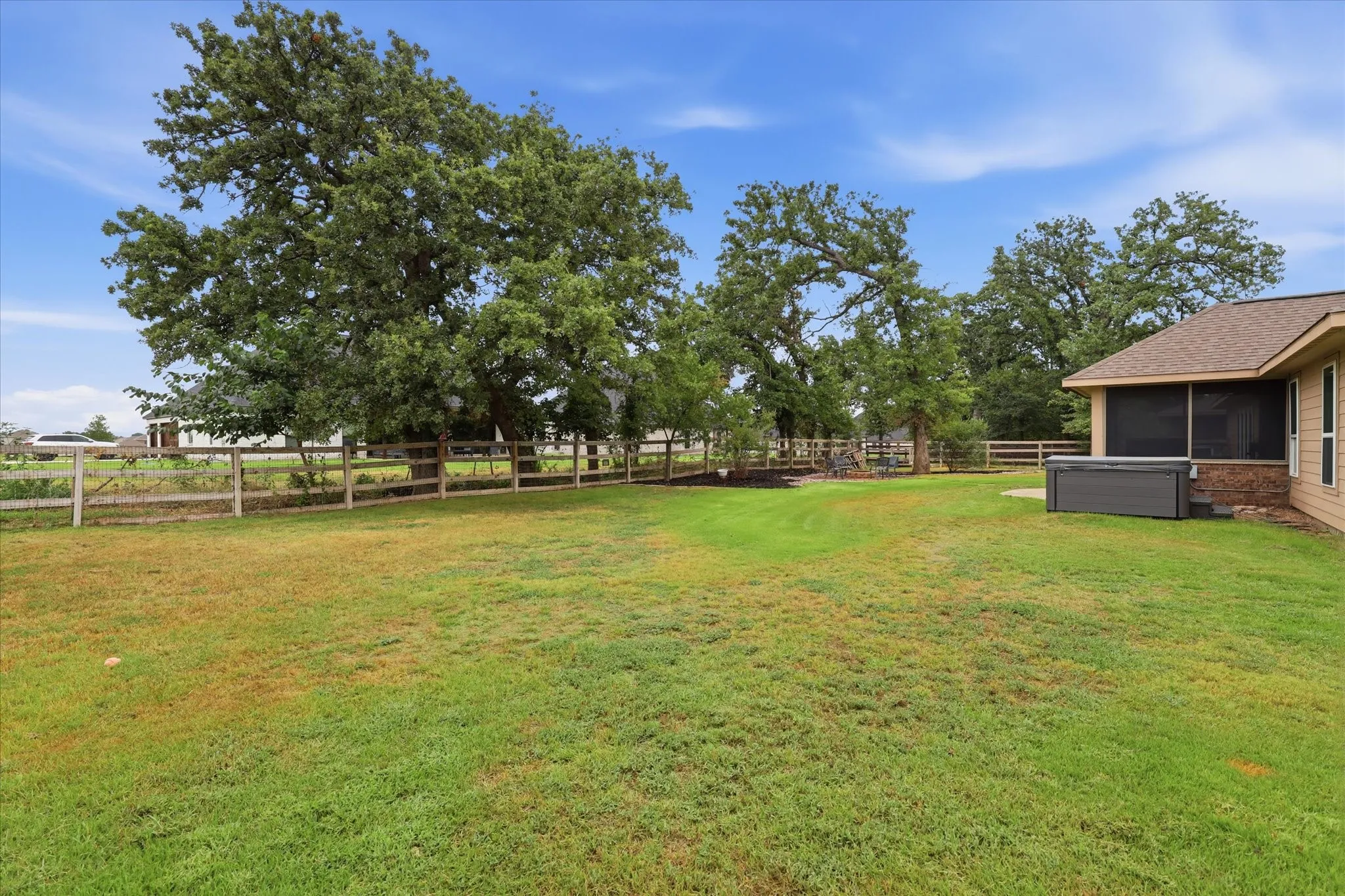 Single Family Residence For Sale in Denton County , 127 Dogwood Drive, Krugerville, Texas 76227, 4 Bedroom, 5 Bathroom, 3 Garage spaces, 4,058 Sqft, built in 2017, mls#21342441, Real Estate Agent in Krugerville, Homes For Sale in Denton county, Homes For Sale in Krugerville, Realtor in Krugerville Texas, Real Estate Brokerage Independent Realty Texas, Luminita Cordes Realtor