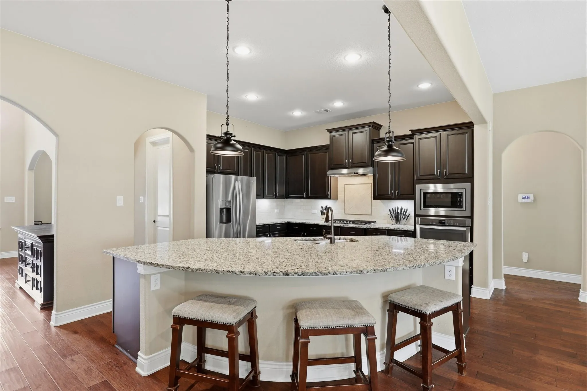 Single Family Residence For Sale in Denton County , 127 Dogwood Drive, Krugerville, Texas 76227, 4 Bedroom, 5 Bathroom, 3 Garage spaces, 4,058 Sqft, built in 2017, mls#21342441, Real Estate Agent in Krugerville, Homes For Sale in Denton county, Homes For Sale in Krugerville, Realtor in Krugerville Texas, Real Estate Brokerage Independent Realty Texas, Luminita Cordes Realtor