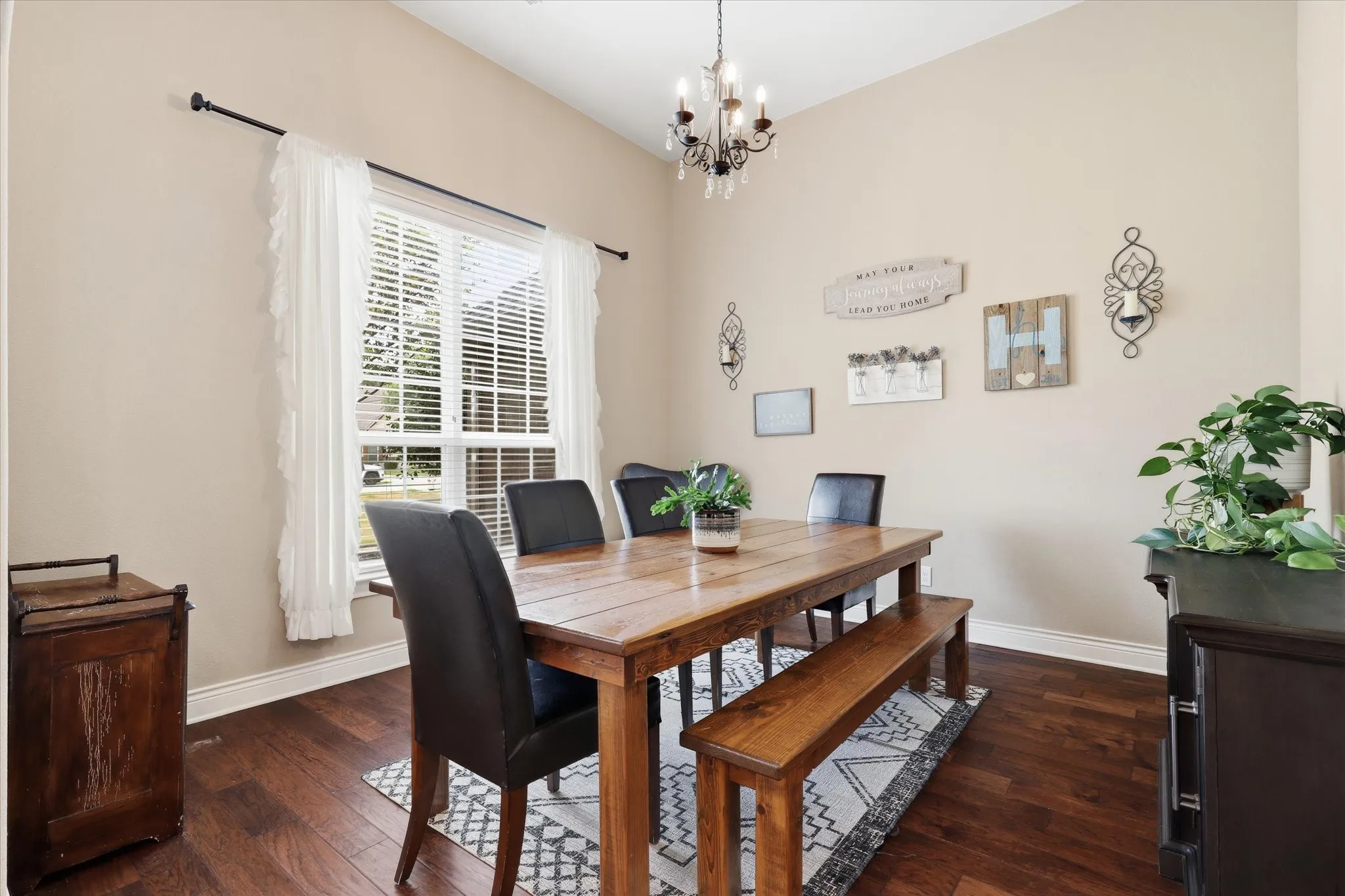 Single Family Residence For Sale in Denton County , 127 Dogwood Drive, Krugerville, Texas 76227, 4 Bedroom, 5 Bathroom, 3 Garage spaces, 4,058 Sqft, built in 2017, mls#21342441, Real Estate Agent in Krugerville, Homes For Sale in Denton county, Homes For Sale in Krugerville, Realtor in Krugerville Texas, Real Estate Brokerage Independent Realty Texas, Luminita Cordes Realtor