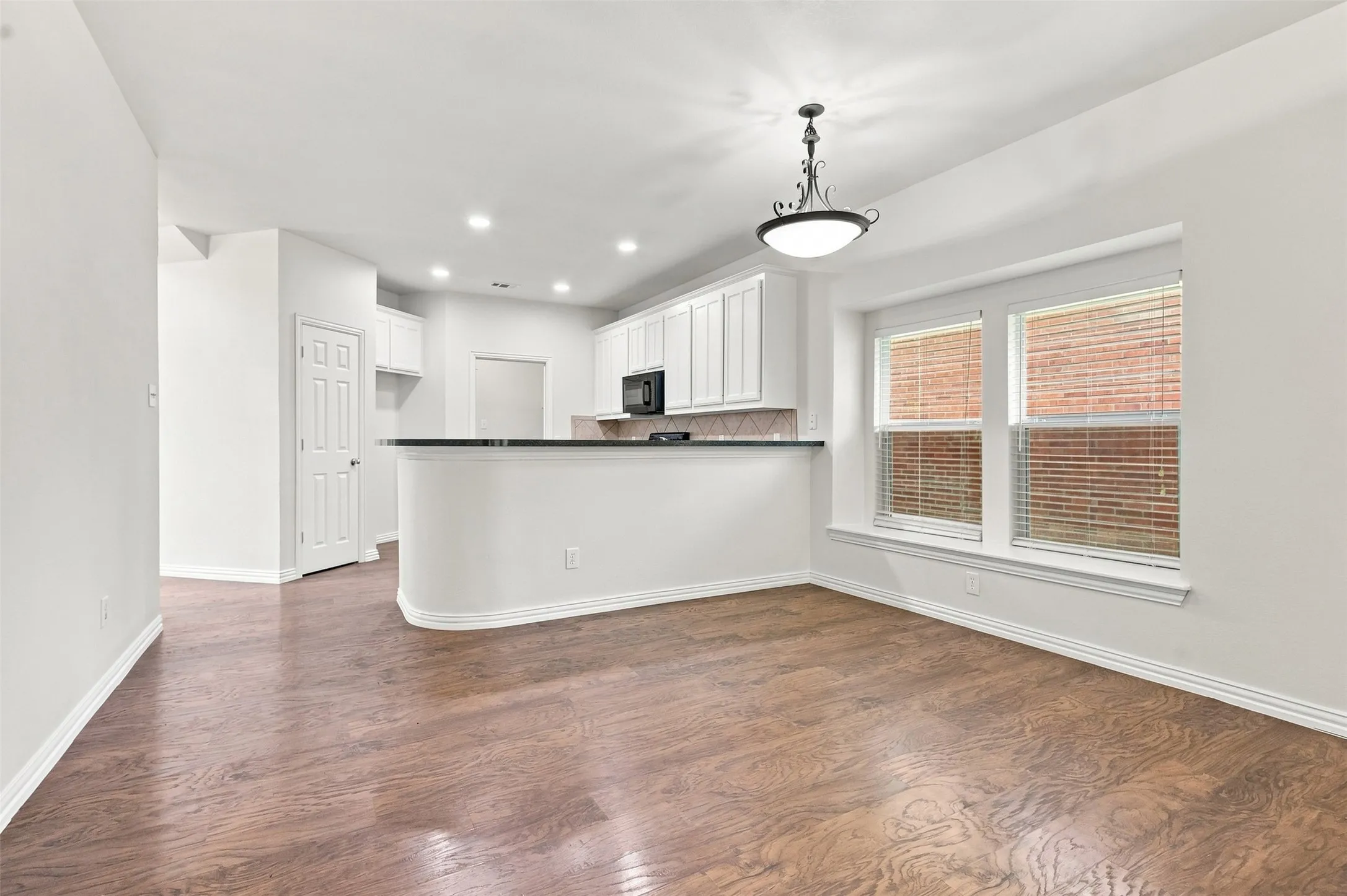 Single Family Residence For Rent in Collin County , 1908 Hopkins Drive, Mc Kinney, Texas 75072, 3 Bedroom, 3 Bathroom, 2 Garage spaces, 2,115 Sqft, built in 2005, mls#21340608, Real Estate Agent in Mc Kinney, Homes For Rent in Collin county, Homes For Rent in Mc Kinney, Realtor in Mc Kinney Texas, Real Estate Brokerage Independent Realty Texas, Luminita Cordes Realtor