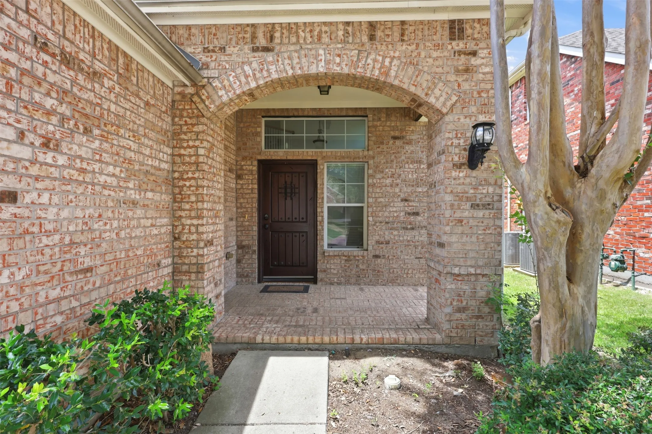 Single Family Residence For Rent in Collin County , 1908 Hopkins Drive, Mc Kinney, Texas 75072, 3 Bedroom, 3 Bathroom, 2 Garage spaces, 2,115 Sqft, built in 2005, mls#21340608, Real Estate Agent in Mc Kinney, Homes For Rent in Collin county, Homes For Rent in Mc Kinney, Realtor in Mc Kinney Texas, Real Estate Brokerage Independent Realty Texas, Luminita Cordes Realtor