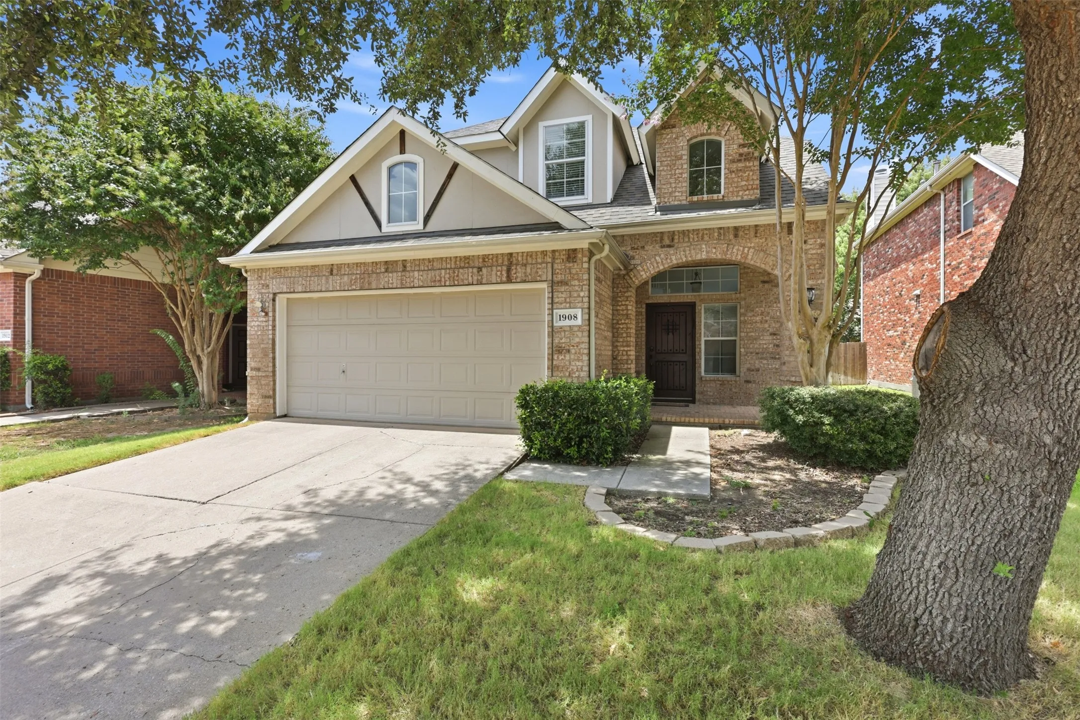 Single Family Residence For Rent in Collin County , 1908 Hopkins Drive, Mc Kinney, Texas 75072, 3 Bedroom, 3 Bathroom, 2 Garage spaces, 2,115 Sqft, built in 2005, mls#21340608, Real Estate Agent in Mc Kinney, Homes For Rent in Collin county, Homes For Rent in Mc Kinney, Realtor in Mc Kinney Texas, Real Estate Brokerage Independent Realty Texas, Luminita Cordes Realtor
