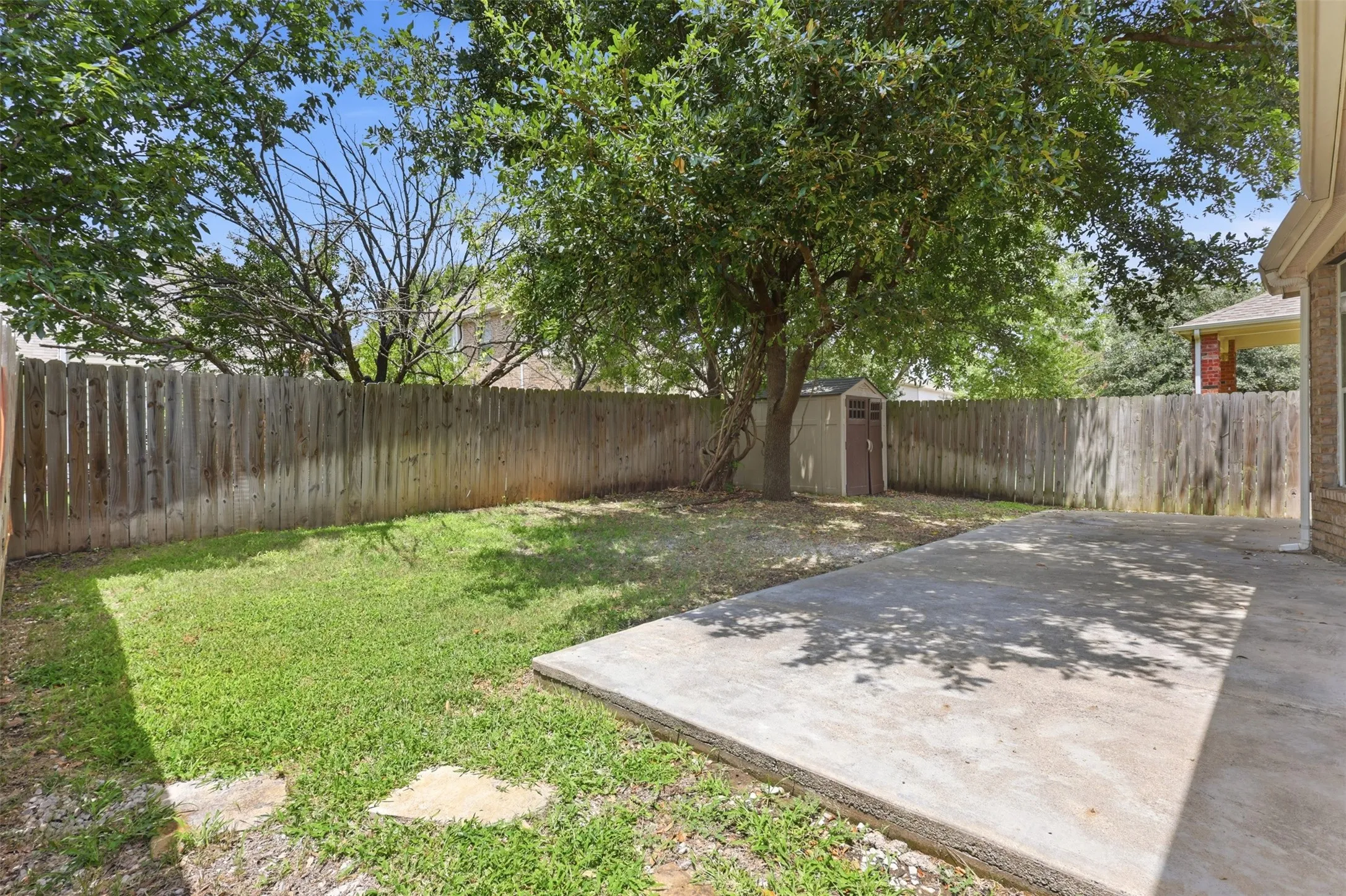 Single Family Residence For Rent in Collin County , 1908 Hopkins Drive, Mc Kinney, Texas 75072, 3 Bedroom, 3 Bathroom, 2 Garage spaces, 2,115 Sqft, built in 2005, mls#21340608, Real Estate Agent in Mc Kinney, Homes For Rent in Collin county, Homes For Rent in Mc Kinney, Realtor in Mc Kinney Texas, Real Estate Brokerage Independent Realty Texas, Luminita Cordes Realtor