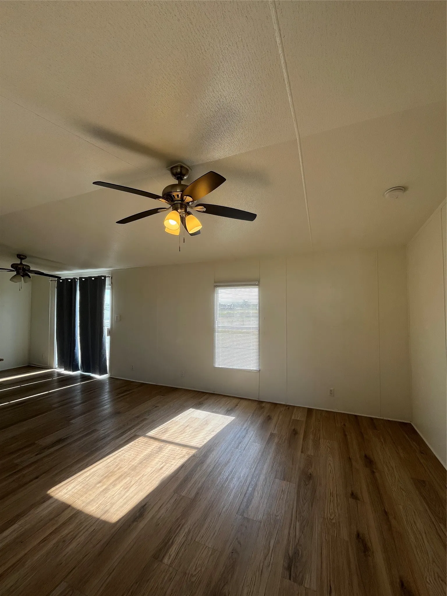 Mobile Home For Rent in Collin County , 8514 County Road 623, Blue Ridge, Texas 75424, 3 Bedroom, 2 Bathroom, Garage spaces, 1,264 Sqft, built in 2004, mls#21342958, Real Estate Agent in Blue Ridge, Homes For Rent in Collin county, Homes For Rent in Blue Ridge, Realtor in Blue Ridge Texas, Real Estate Brokerage Independent Realty Texas, Luminita Cordes Realtor