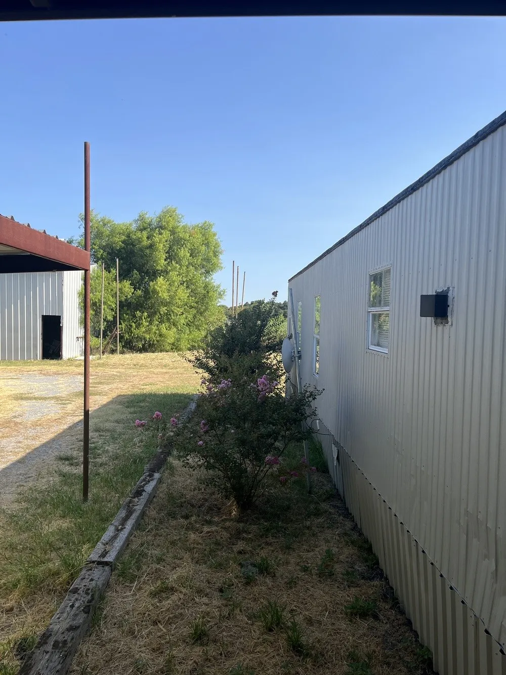 Mobile Home For Rent in Collin County , 8514 County Road 623, Blue Ridge, Texas 75424, 3 Bedroom, 2 Bathroom, Garage spaces, 1,264 Sqft, built in 2004, mls#21342958, Real Estate Agent in Blue Ridge, Homes For Rent in Collin county, Homes For Rent in Blue Ridge, Realtor in Blue Ridge Texas, Real Estate Brokerage Independent Realty Texas, Luminita Cordes Realtor