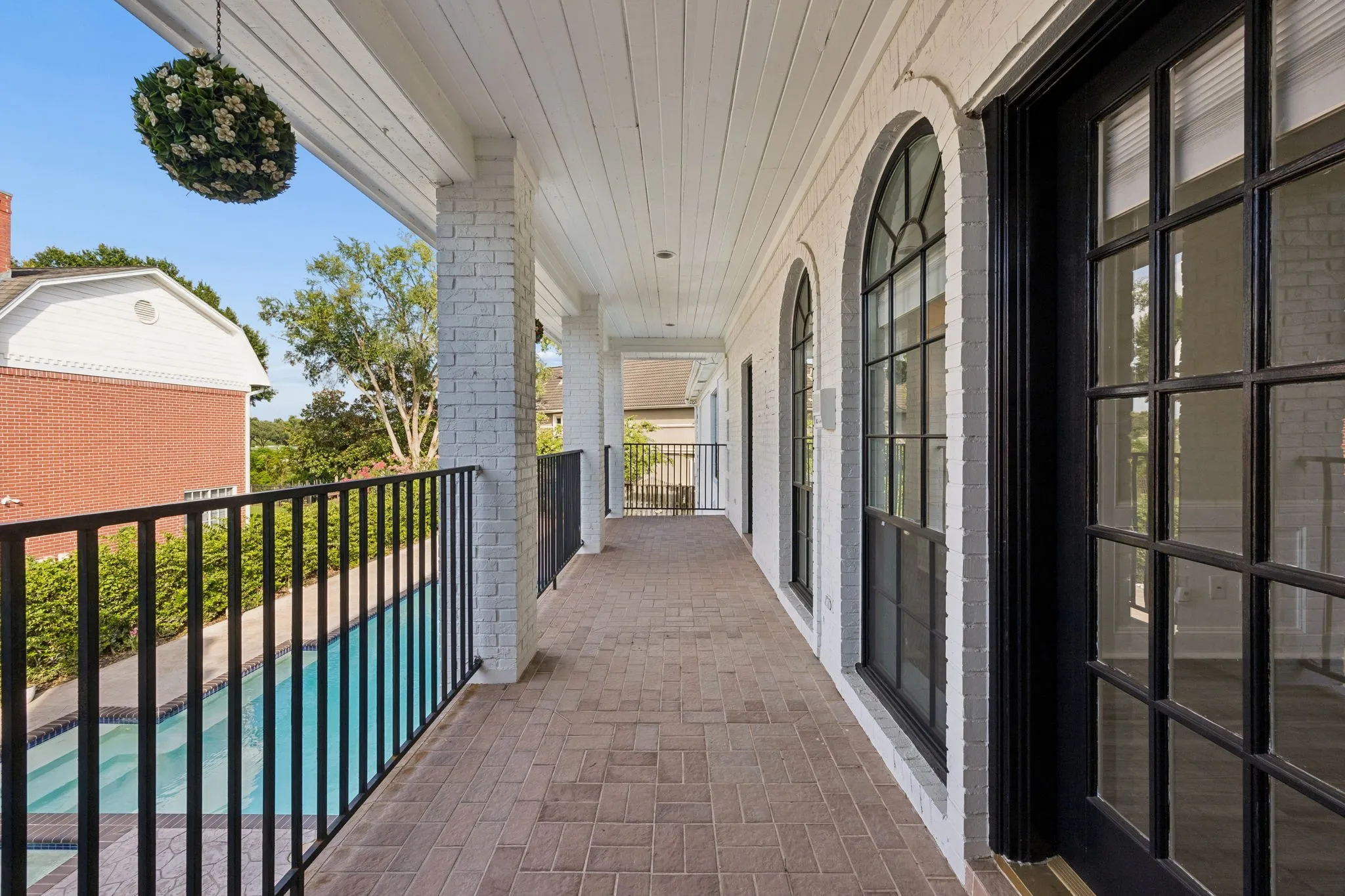 Single Family Residence For Sale in Fort Bend County , 45 Clansmoor Court, Sugar Land, Texas 77479, 5 Bedroom, 6 Bathroom, 2 Garage spaces, 4,545 Sqft, built in 1984, mls#21337928, Real Estate Agent in Sugar Land, Homes For Sale in Fort Bend county, Homes For Sale in Sugar Land, Realtor in Sugar Land Texas, Real Estate Brokerage Independent Realty Texas, Luminita Cordes Realtor