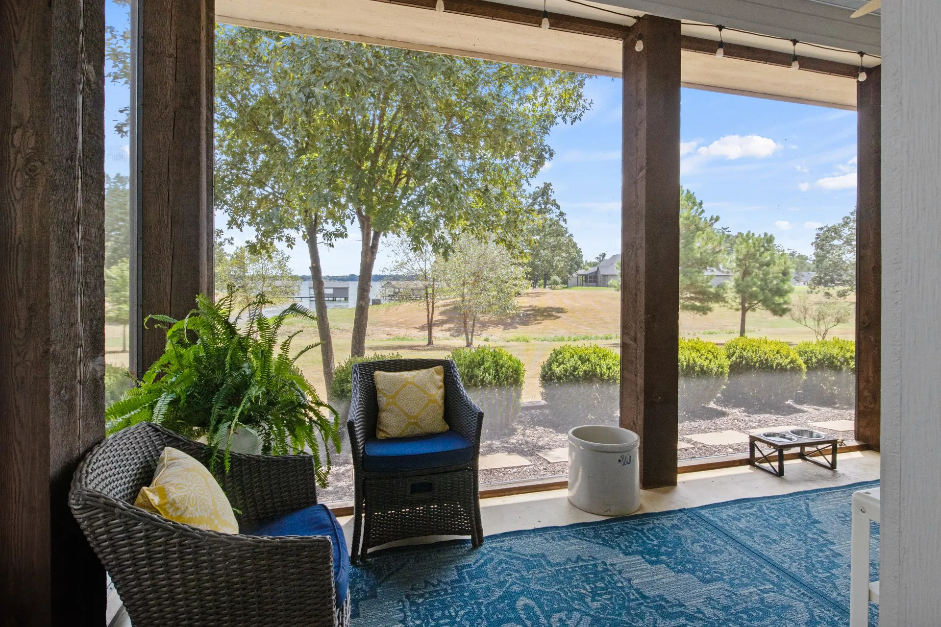Single Family Residence For Sale in Titus County , 245 Private Road 2714, Mt Pleasant, Texas 75455, 4 Bedroom, 4 Bathroom, 2 Garage spaces, 3,154 Sqft, built in 2014, mls#21342674, Real Estate Agent in Mt Pleasant, Homes For Sale in Titus county, Homes For Sale in Mt Pleasant, Realtor in Mt Pleasant Texas, Real Estate Brokerage Independent Realty Texas, Luminita Cordes Realtor