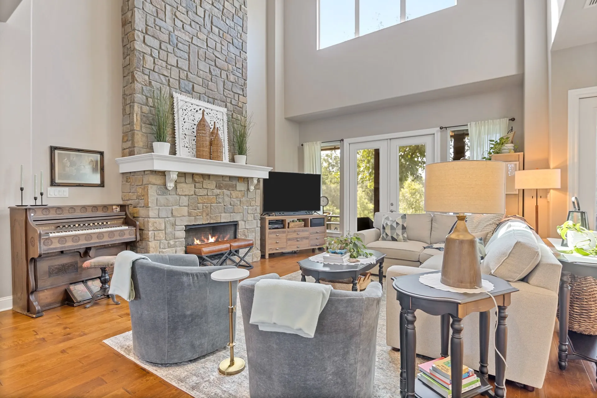 Single Family Residence For Sale in Titus County , 245 Private Road 2714, Mt Pleasant, Texas 75455, 4 Bedroom, 4 Bathroom, 2 Garage spaces, 3,154 Sqft, built in 2014, mls#21342674, Real Estate Agent in Mt Pleasant, Homes For Sale in Titus county, Homes For Sale in Mt Pleasant, Realtor in Mt Pleasant Texas, Real Estate Brokerage Independent Realty Texas, Luminita Cordes Realtor