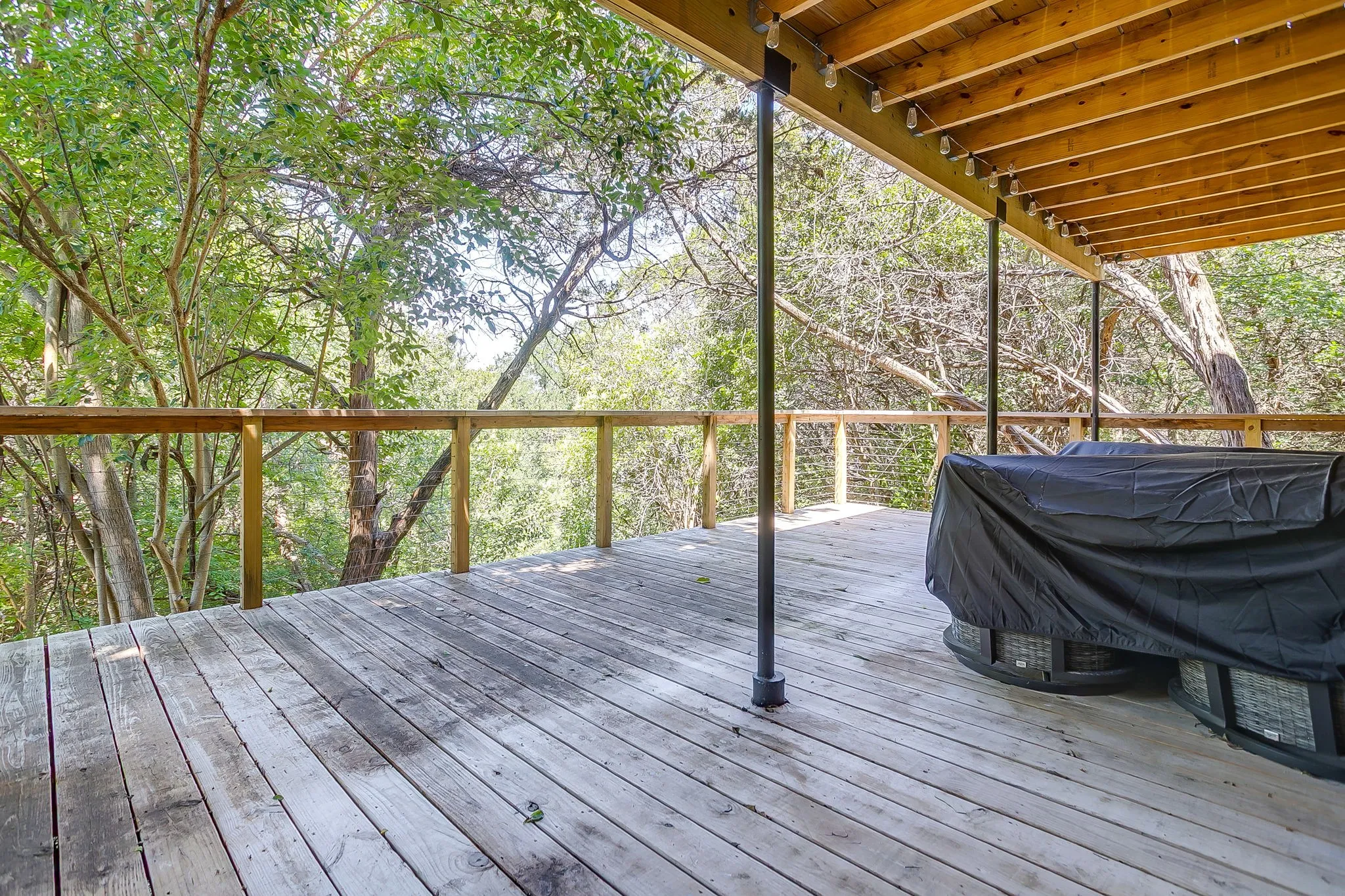 Single Family Residence For Rent in Hill County , 163 Giant Cedar Trail, Whitney, Texas 76692, 4 Bedroom, 2 Bathroom, Garage spaces, 2,480 Sqft, built in 1960, mls#21342950, Real Estate Agent in Whitney, Homes For Rent in Hill county, Homes For Rent in Whitney, Realtor in Whitney Texas, Real Estate Brokerage Independent Realty Texas, Luminita Cordes Realtor
