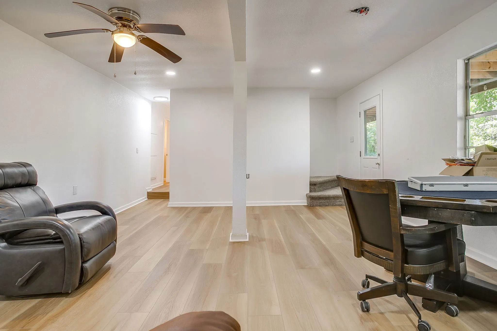 Single Family Residence For Rent in Hill County , 163 Giant Cedar Trail, Whitney, Texas 76692, 4 Bedroom, 2 Bathroom, Garage spaces, 2,480 Sqft, built in 1960, mls#21342950, Real Estate Agent in Whitney, Homes For Rent in Hill county, Homes For Rent in Whitney, Realtor in Whitney Texas, Real Estate Brokerage Independent Realty Texas, Luminita Cordes Realtor