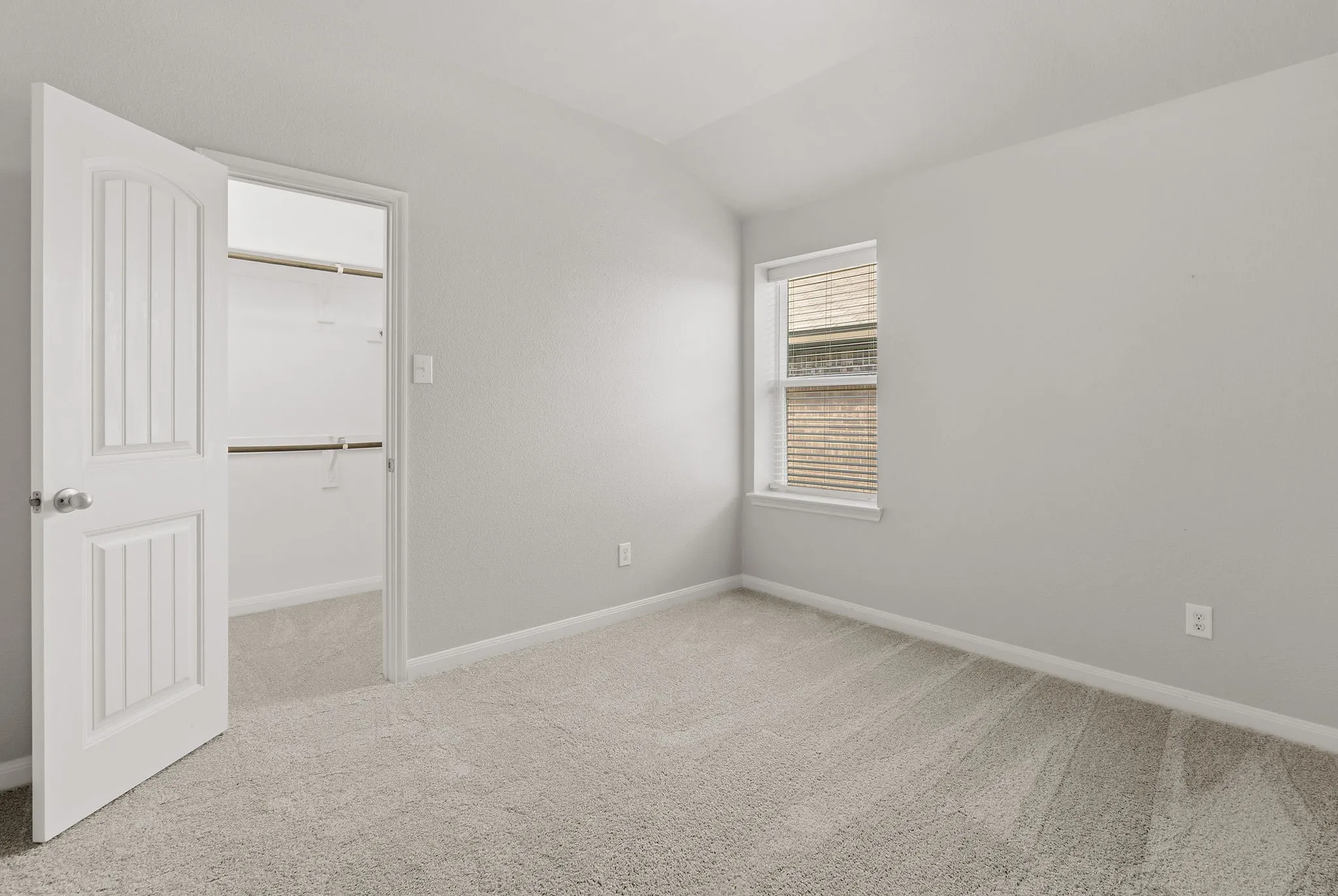 Single Family Residence For Sale in Kaufman County , 9440 Smoke Tree Drive, Forney, Texas 75126, 4 Bedroom, 2 Bathroom, 2 Garage spaces, 2,049 Sqft, built in 2017, mls#21337737, Real Estate Agent in Forney, Homes For Sale in Kaufman county, Homes For Sale in Forney, Realtor in Forney Texas, Real Estate Brokerage Independent Realty Texas, Luminita Cordes Realtor
