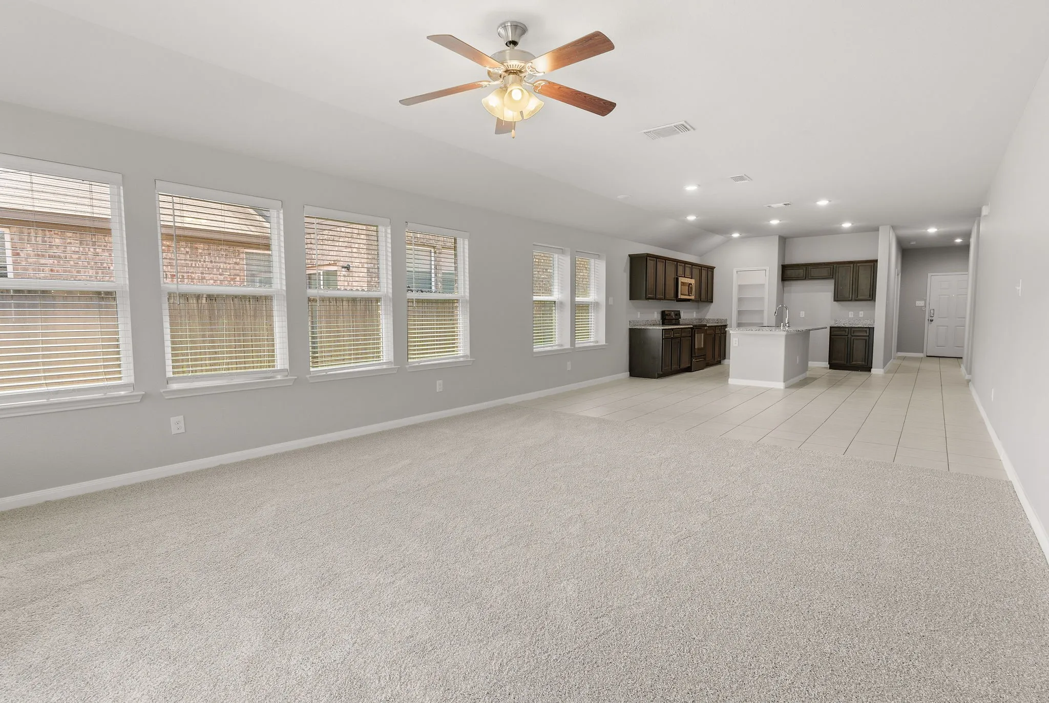 Single Family Residence For Sale in Kaufman County , 9440 Smoke Tree Drive, Forney, Texas 75126, 4 Bedroom, 2 Bathroom, 2 Garage spaces, 2,049 Sqft, built in 2017, mls#21337737, Real Estate Agent in Forney, Homes For Sale in Kaufman county, Homes For Sale in Forney, Realtor in Forney Texas, Real Estate Brokerage Independent Realty Texas, Luminita Cordes Realtor