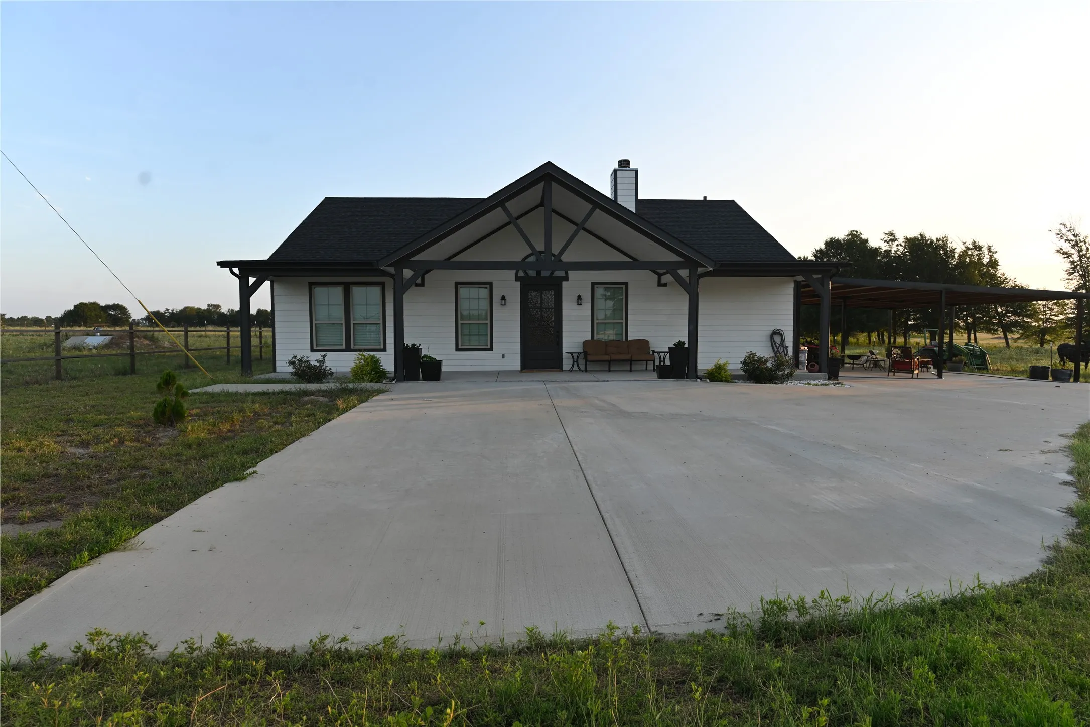 Single Family Residence For Sale in Van Zandt County , 1651 Vz County Road 2306, Canton, Texas 75103, 3 Bedrooms, 2 Bathrooms, Garage spaces, 1,800 Sqft, built in 2024, Price $550,000, mls#21342911, Real Estate Agent in Canton, Homes For Sale in Van Zandt county, Homes For Sale in Canton, Realtor in Canton Texas, Real Estate Brokerage Independent Realty Texas, Luminita Cordes Realtor